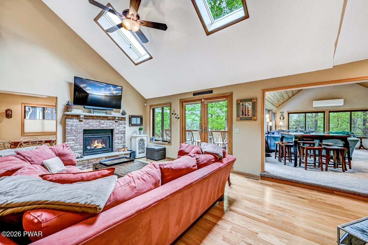 Lake Ariel, Pennsylvania, 18436, United States, 4 Bedrooms Bedrooms, ,3 BathroomsBathrooms,Residential,Active,2045543