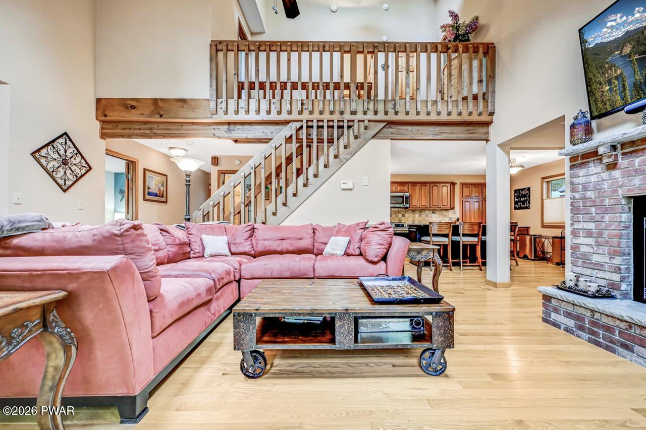Lake Ariel, Pennsylvania, 18436, United States, 4 Bedrooms Bedrooms, ,3 BathroomsBathrooms,Residential,Active,2045543