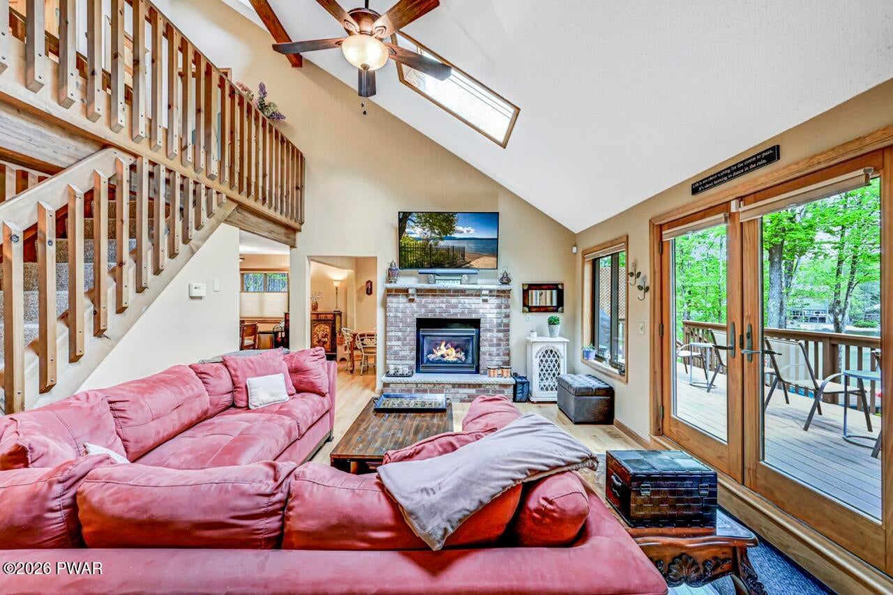 Lake Ariel, Pennsylvania, 18436, United States, 4 Bedrooms Bedrooms, ,3 BathroomsBathrooms,Residential,Active,2045543