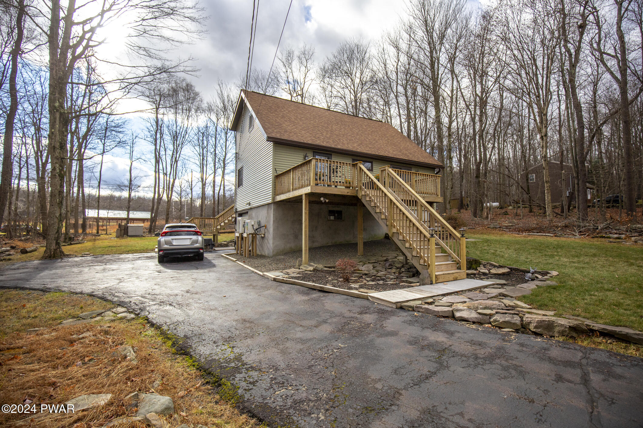 1019 Maplewood Drive Dr, Newfoundland, Pennsylvania image 4