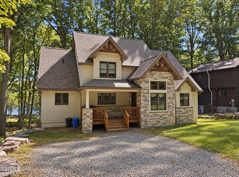 Homes For Sale - 1466 Lakeland Drive<br/> Lake Ariel, PA 18436