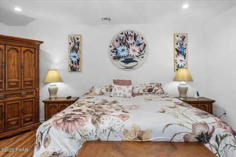 Homes For Sale - 120 Mountain Laurel Drive<br/> Shohola, PA 18458