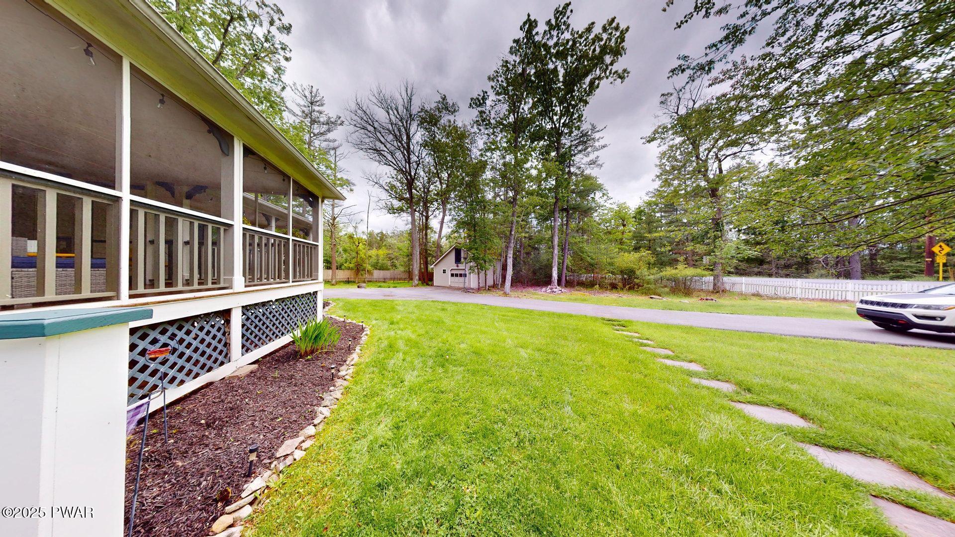 316 Twin Lakes Road, Shohola, Pennsylvania image 9