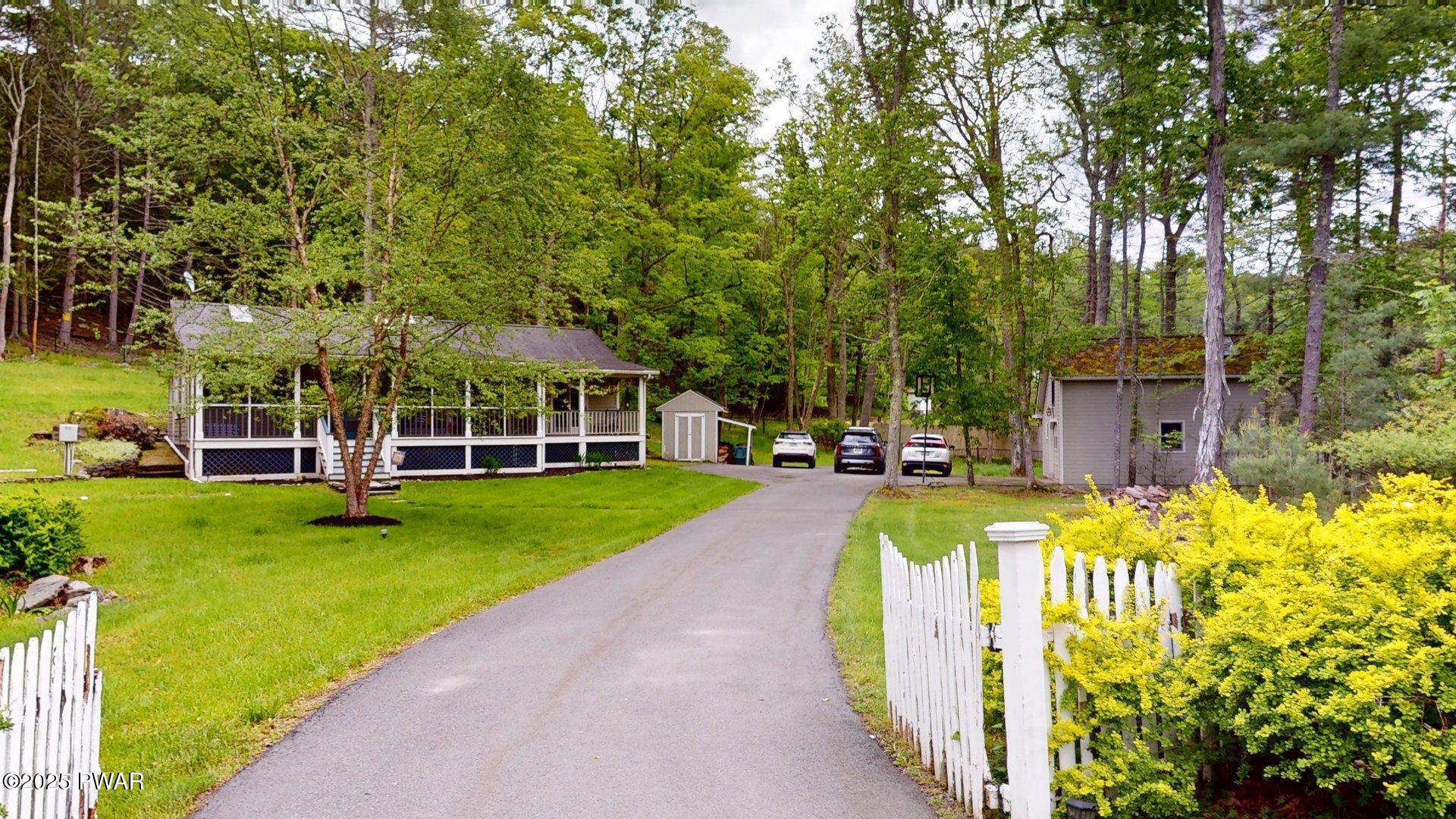 316 Twin Lakes Road, Shohola, Pennsylvania image 3