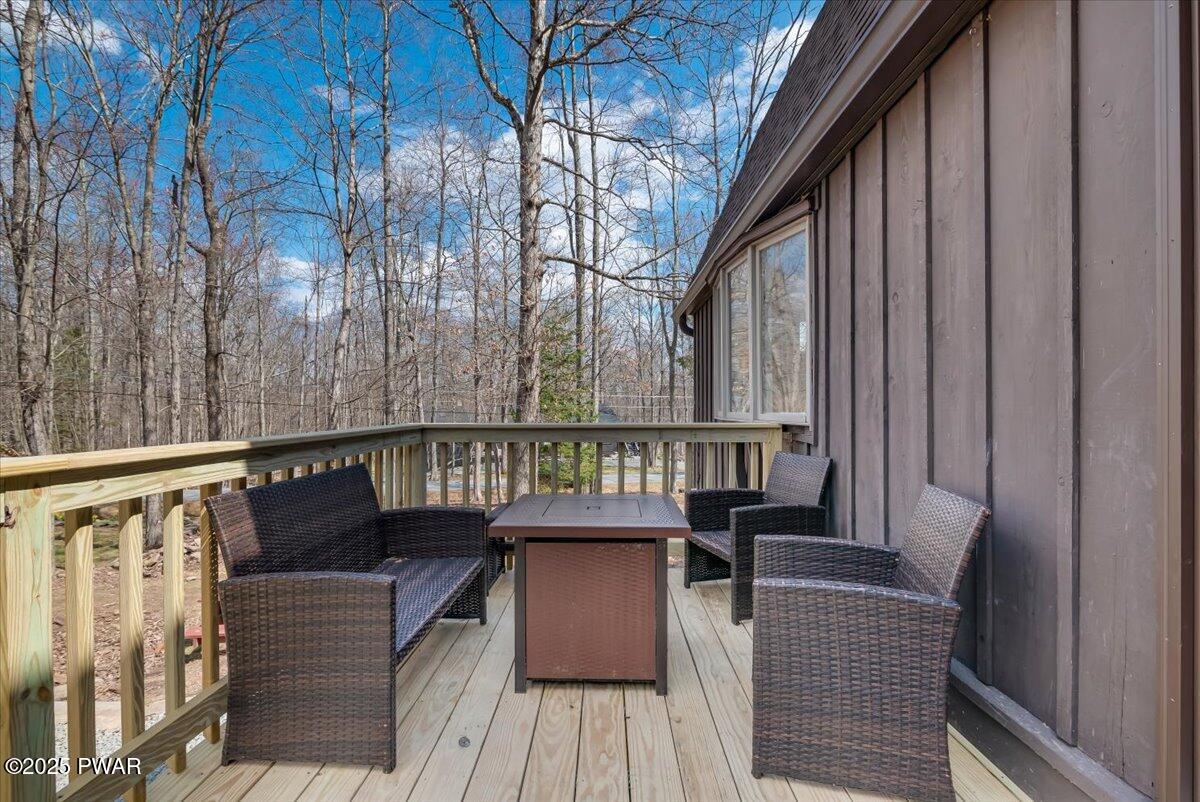 129 Meadowbrook Road, Tafton, Pennsylvania image 4