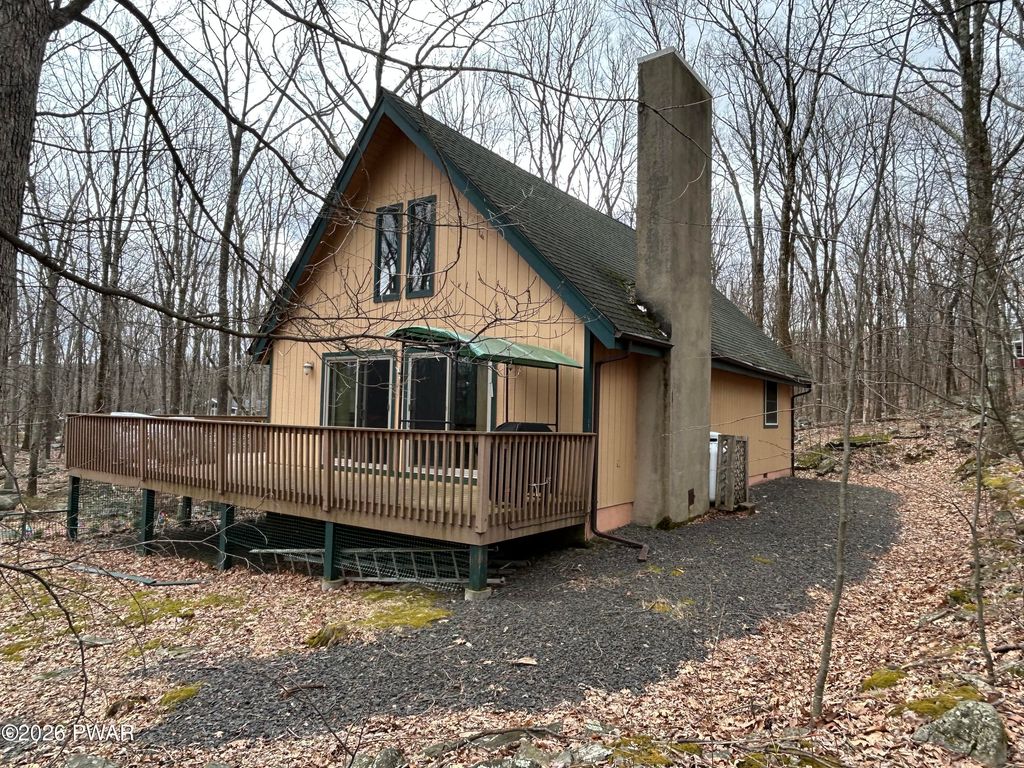 Photo of 802 Cedar Court, Lords Valley, PA 18428 (MLS # PW260756)