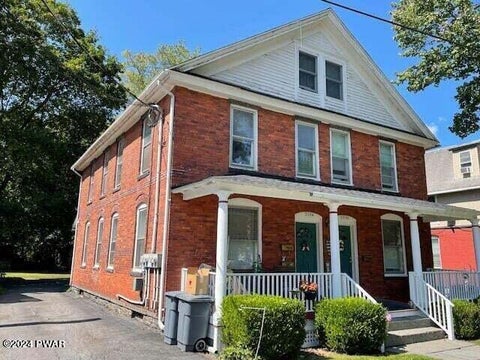 Apartment For Rent - 308 Bishop Avenue #308 C<br/> Wayne County, Hawley, PA 18428