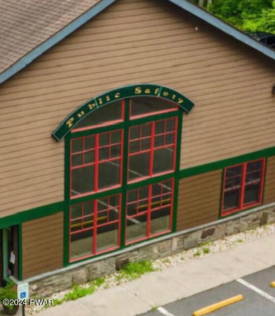 Lords Valley, Pennsylvania 18428, United States, 3 Bedrooms Bedrooms, ,3 BathroomsBathrooms,Residential,Pending,52254