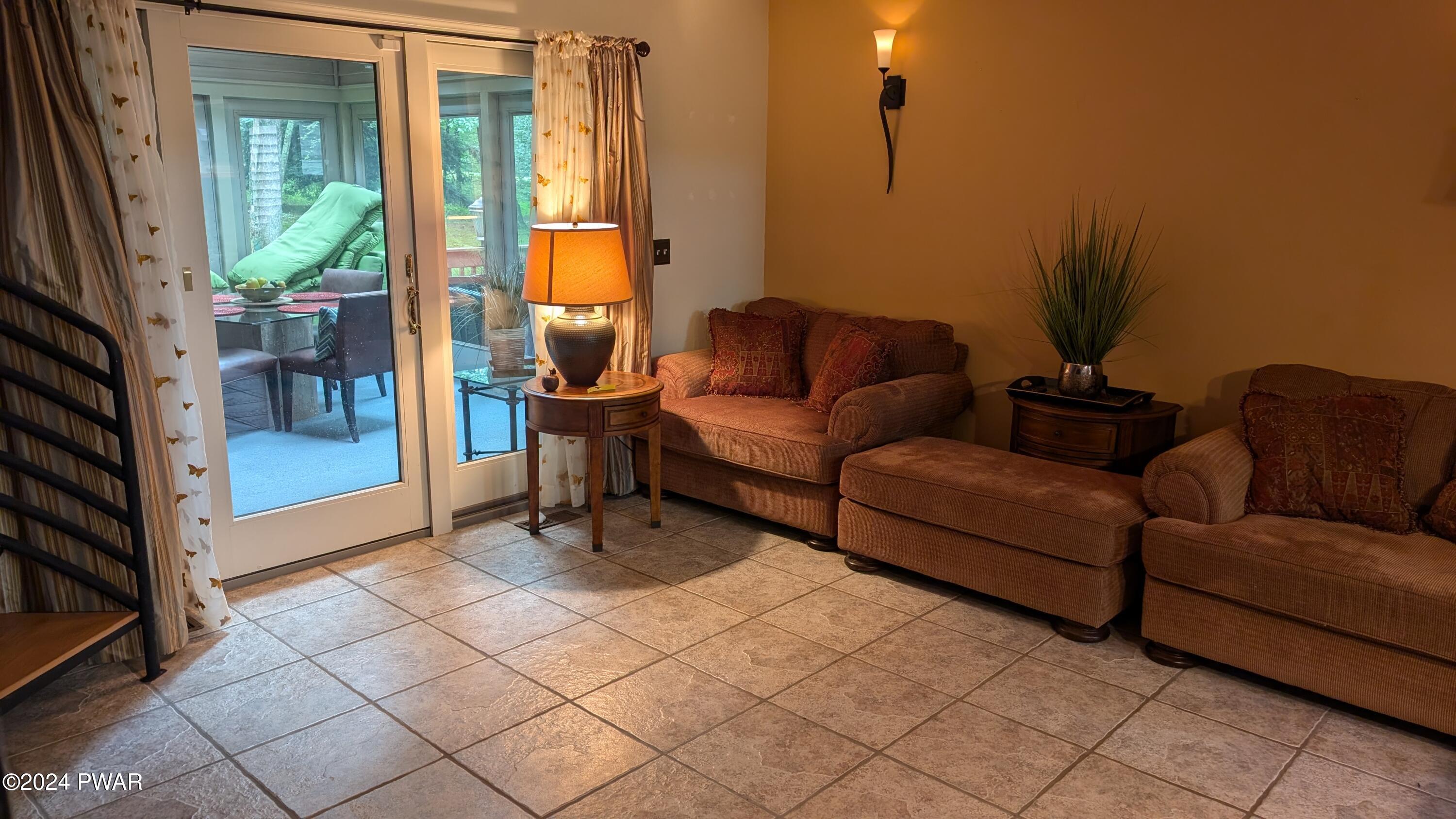 Lords Valley, Pennsylvania 18428, United States, 3 Bedrooms Bedrooms, ,3 BathroomsBathrooms,Residential,Pending,52254