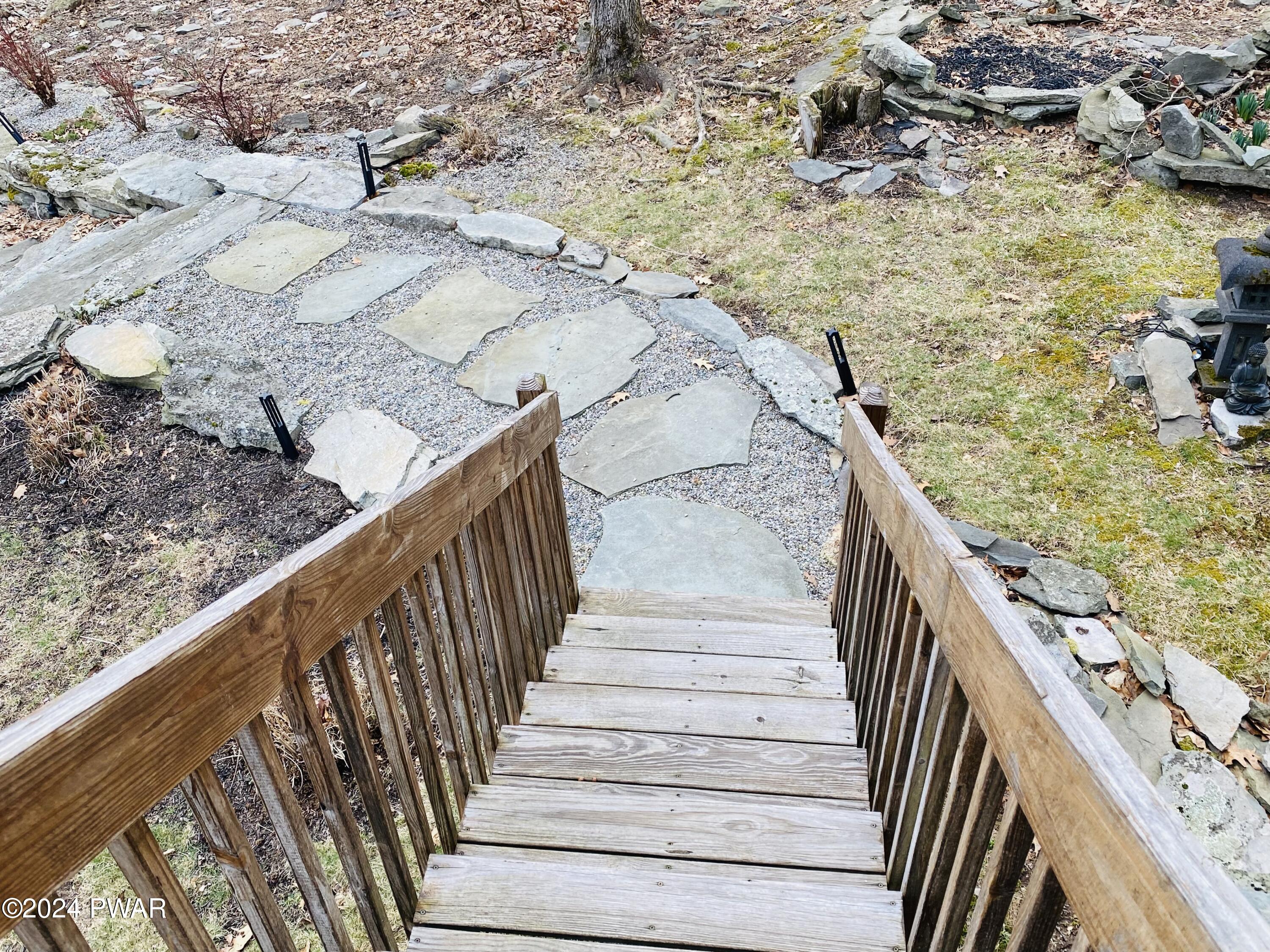 Milford, Pennsylvania 18337, United States, 2 Bedrooms Bedrooms, ,1 BathroomBathrooms,Residential,Pending,61726