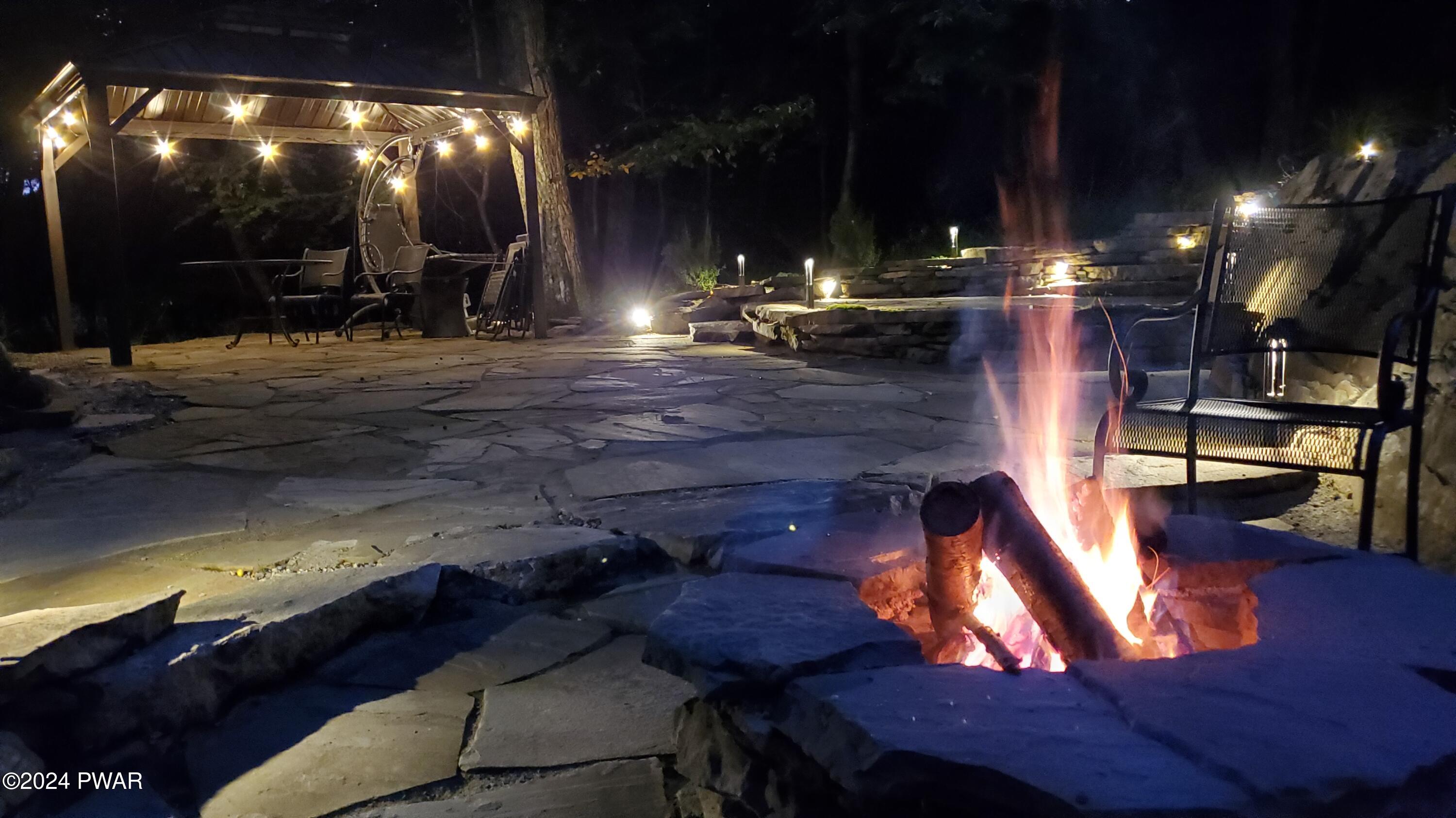 Milford, Pennsylvania 18337, United States, 2 Bedrooms Bedrooms, ,1 BathroomBathrooms,Residential,Pending,61726