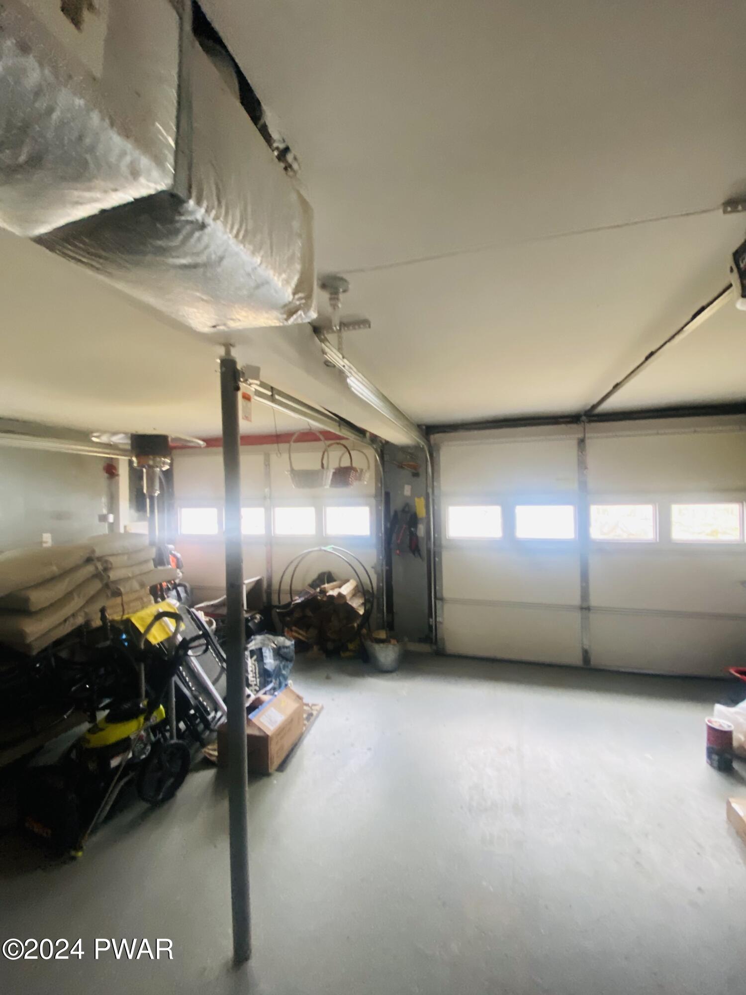 Milford, Pennsylvania 18337, United States, 2 Bedrooms Bedrooms, ,1 BathroomBathrooms,Residential,Pending,61726