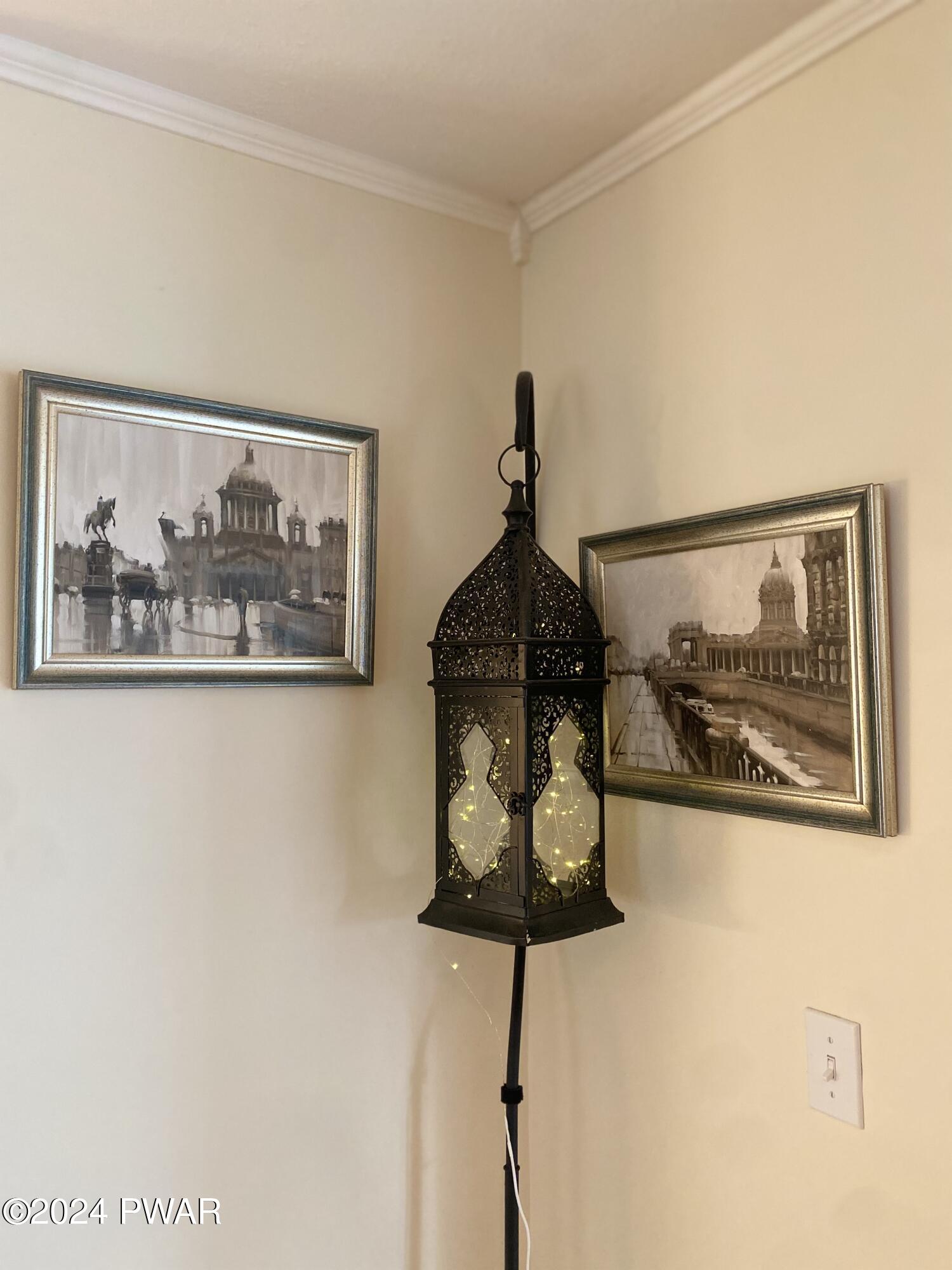 Milford, Pennsylvania 18337, United States, 2 Bedrooms Bedrooms, ,1 BathroomBathrooms,Residential,Pending,61726