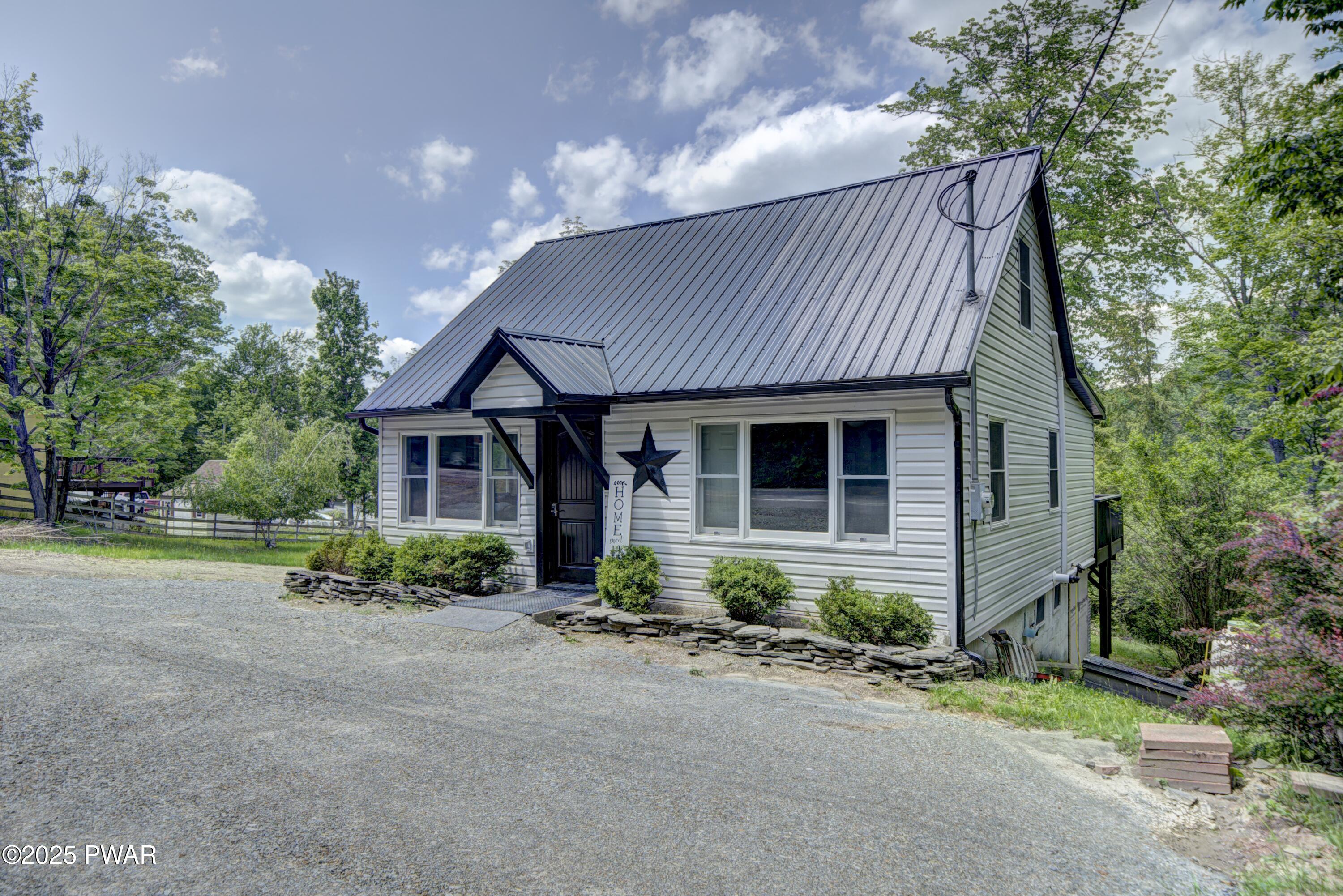 959 Rt 507, Greentown, Pennsylvania image 3