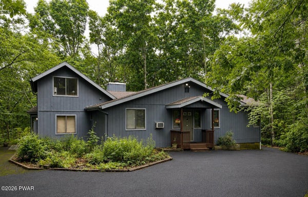 135 HIGHLAND DR, LORDS VALLEY, PA 18428 - Image 77b65b2cb5aafc16b7fe449bdc4f937b/2945916520
