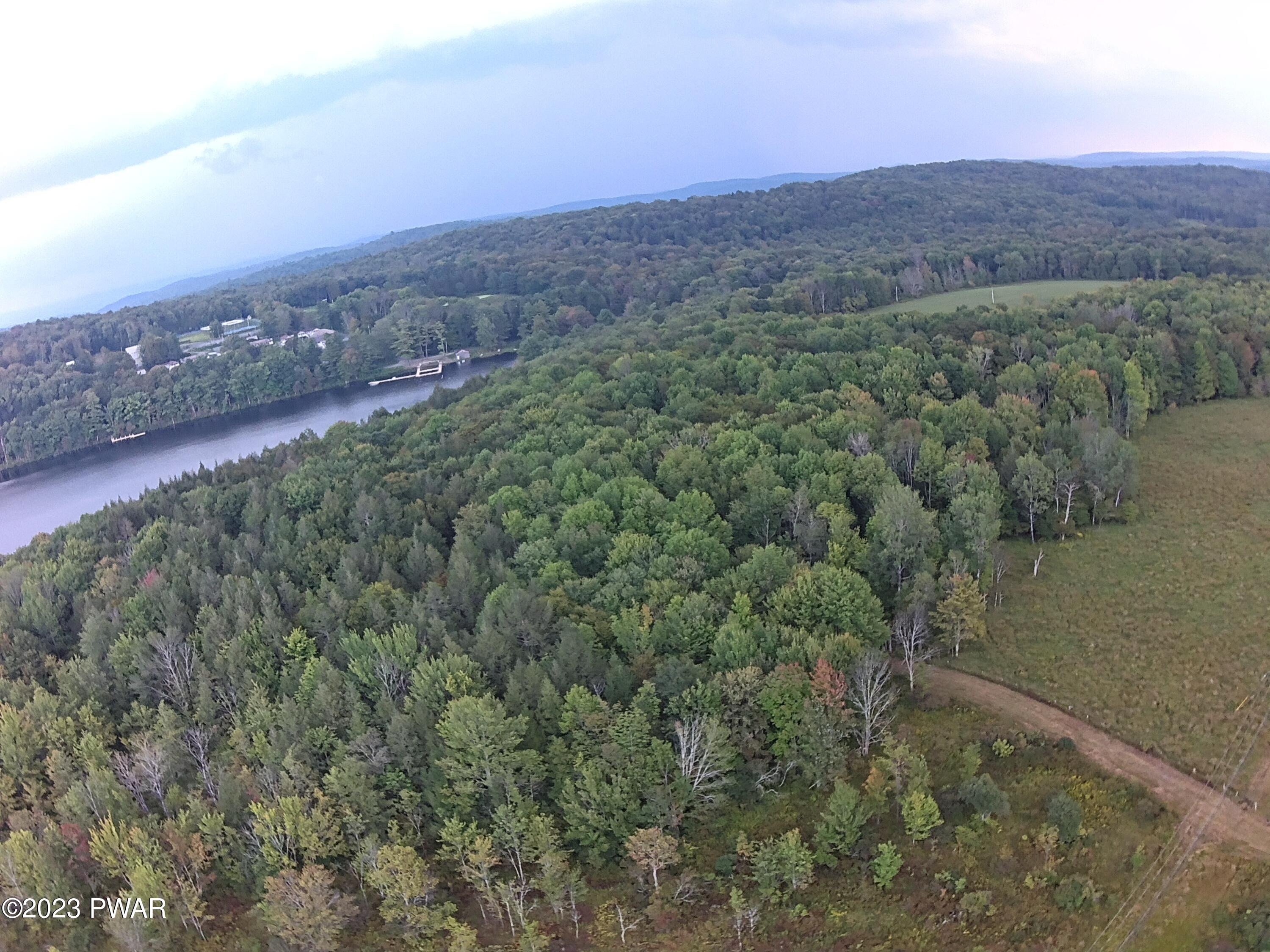 Creamton Drive, Lake Como, Pennsylvania image 1