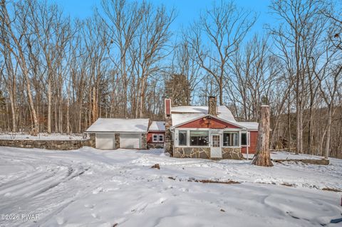 Homes For Sale - 3146 Bear Swamp Road<br/> Monroe County, East Stroudsburg, PA 18302