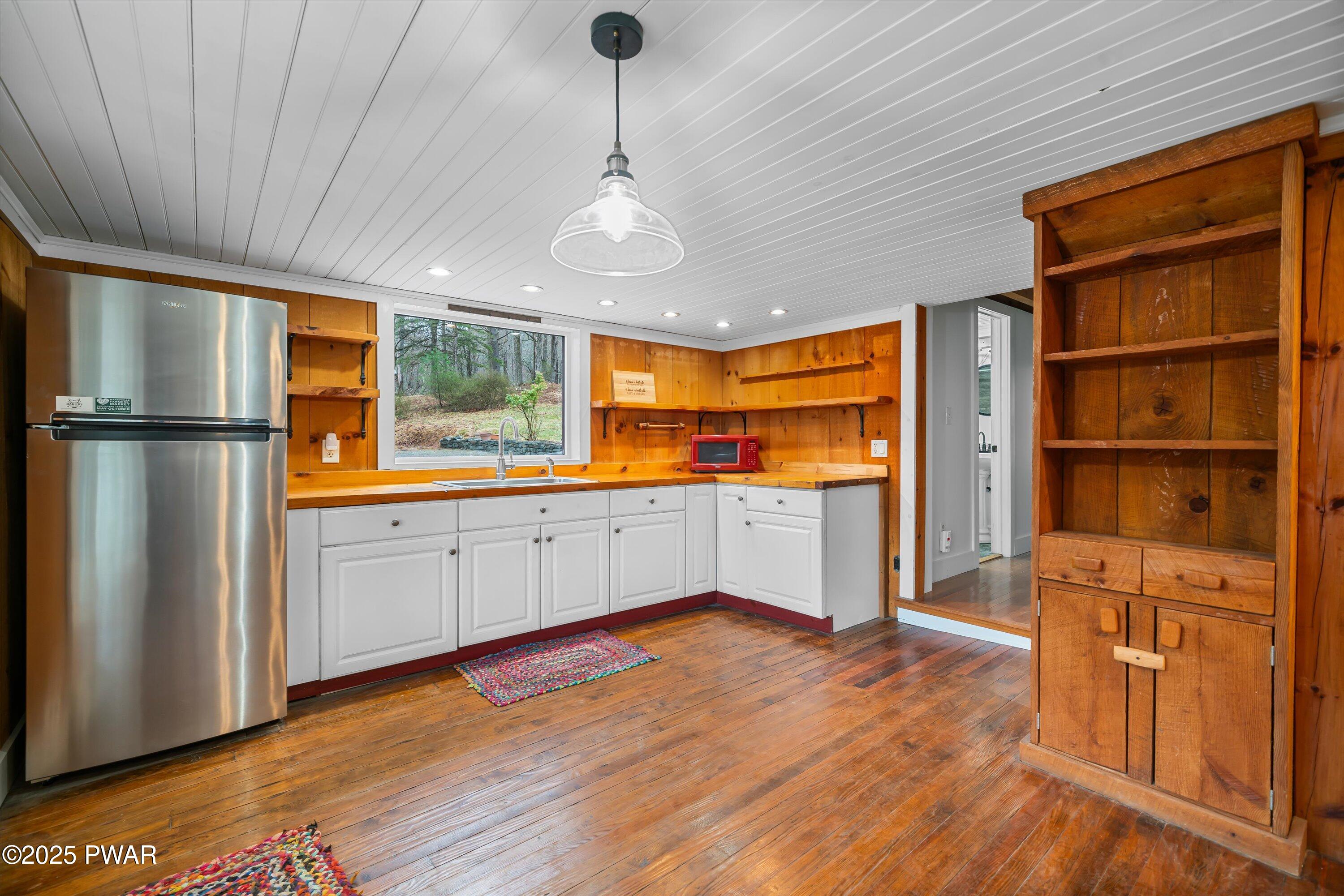 111 Delaware Drive, Lackawaxen, Pennsylvania image 7