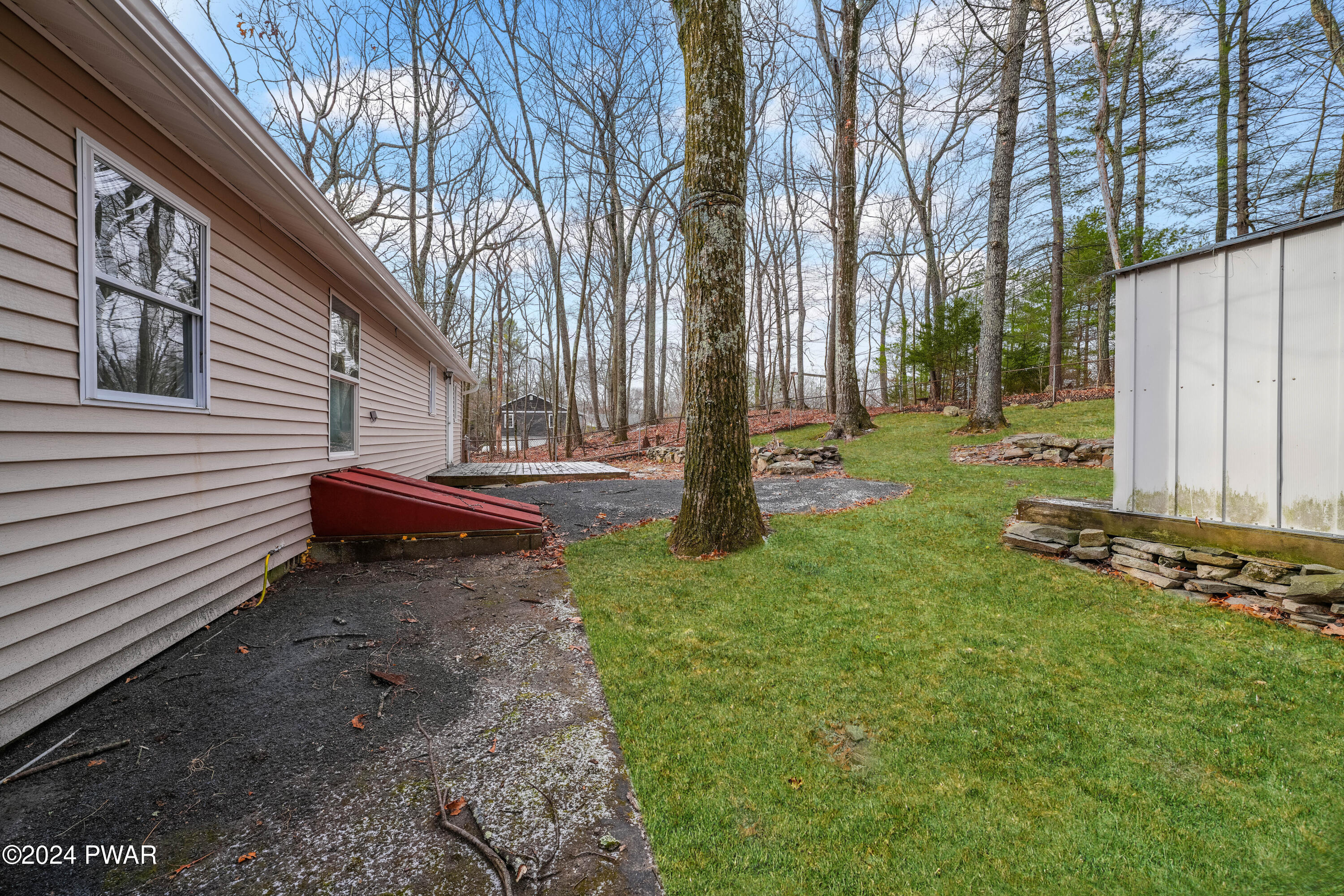 121 Wisperwood Drive, Dingmans Ferry, Pennsylvania image 6