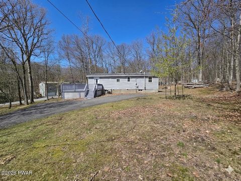 Photo of 123 Andiron Way, Lackawaxen, PA 18435 (MLS # PW261041)