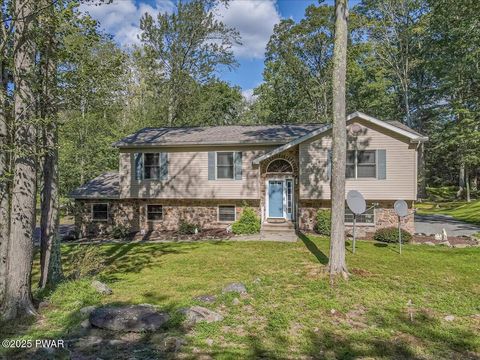 Homes For Sale - 801 Sun Valley Court<br/> Tafton, PA 18464