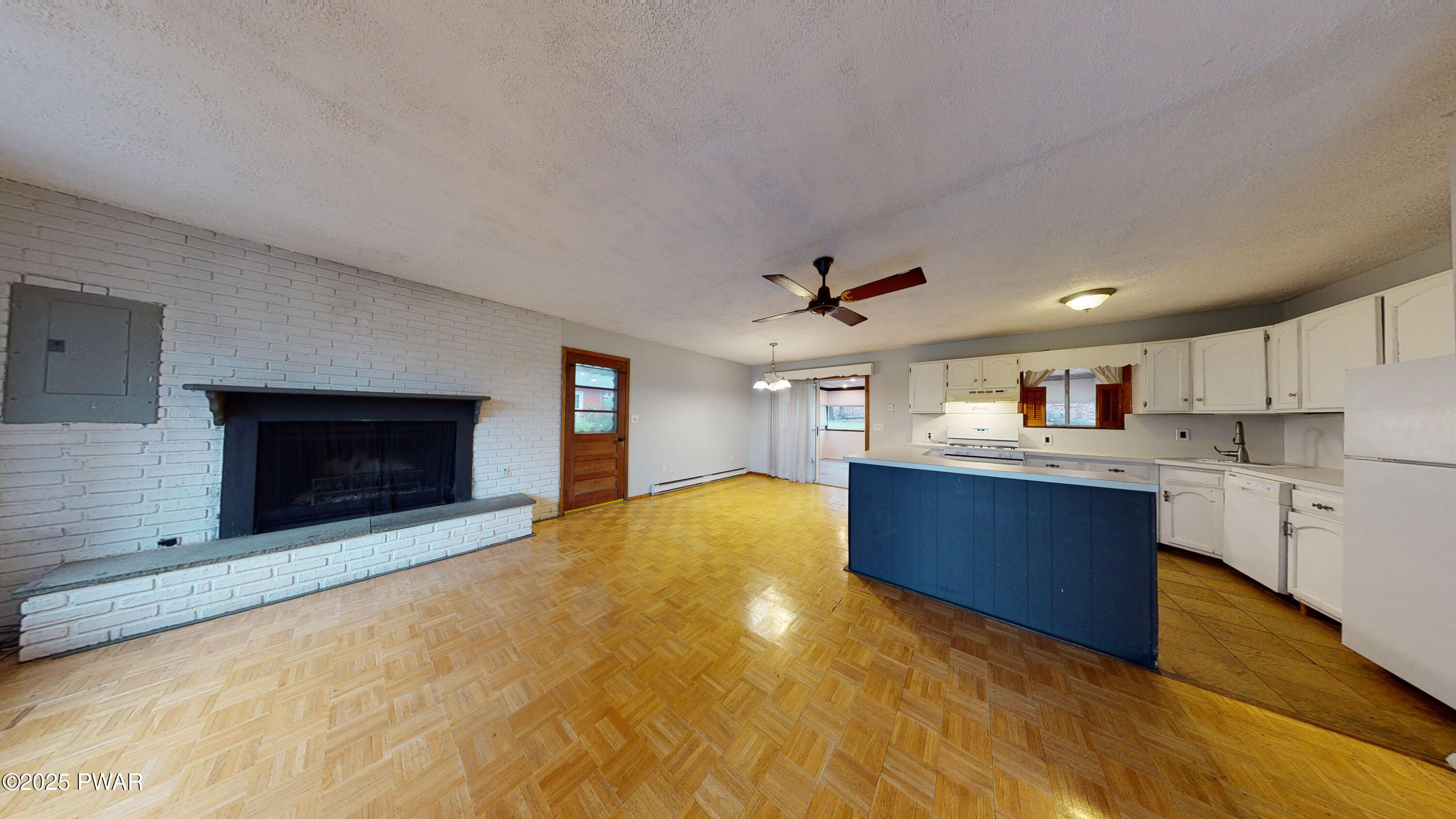 236 Mountain Lake Drive, Dingmans Ferry, Pennsylvania image 2