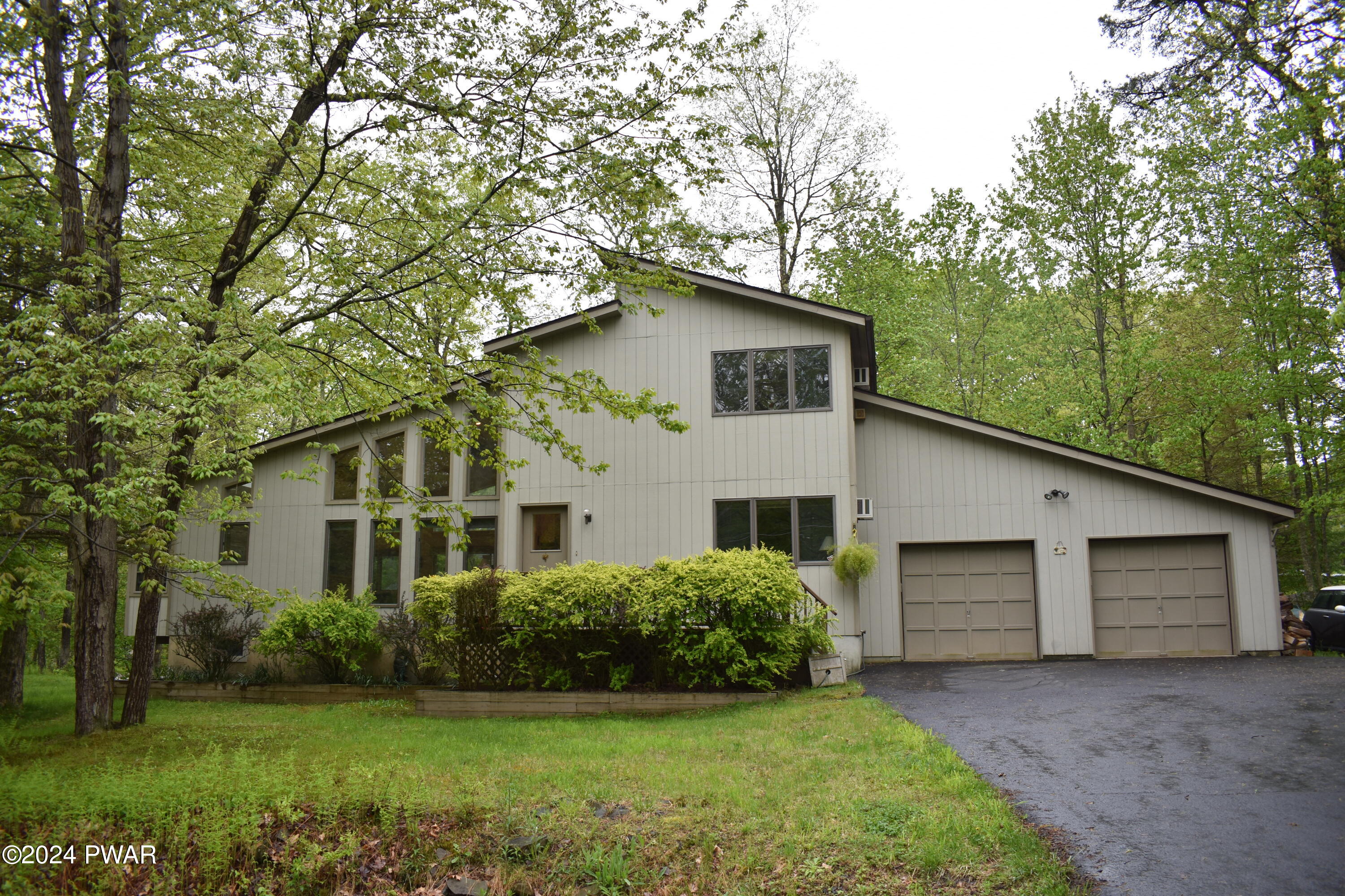 View Lords Valley, PA 18428 house
