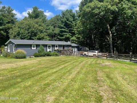 Homes For Sale - 561 Raymondskill Road<br/> Pike County, Milford, PA 18337