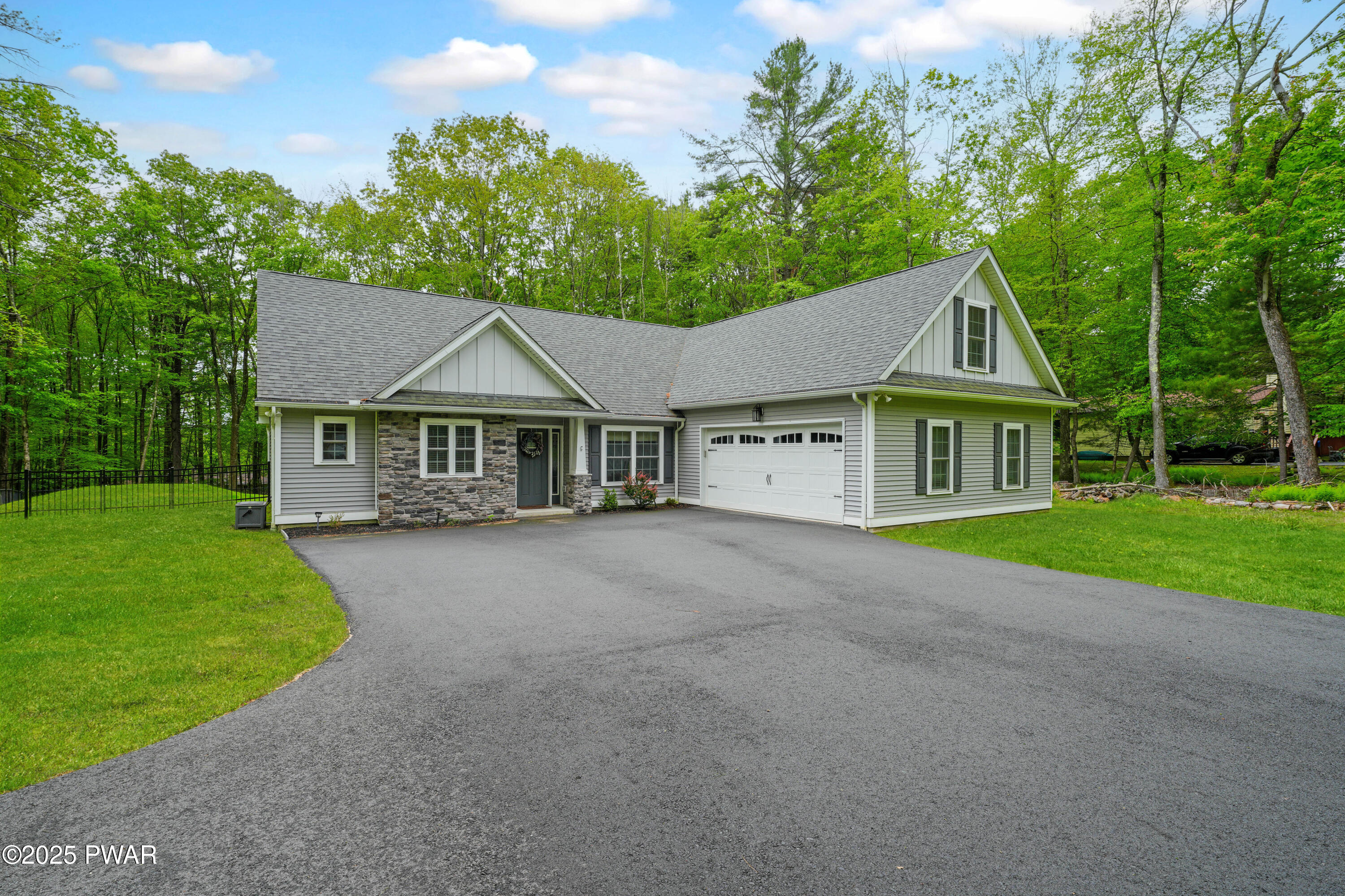 108 Magnolia Lane, Milford, Pennsylvania image 2
