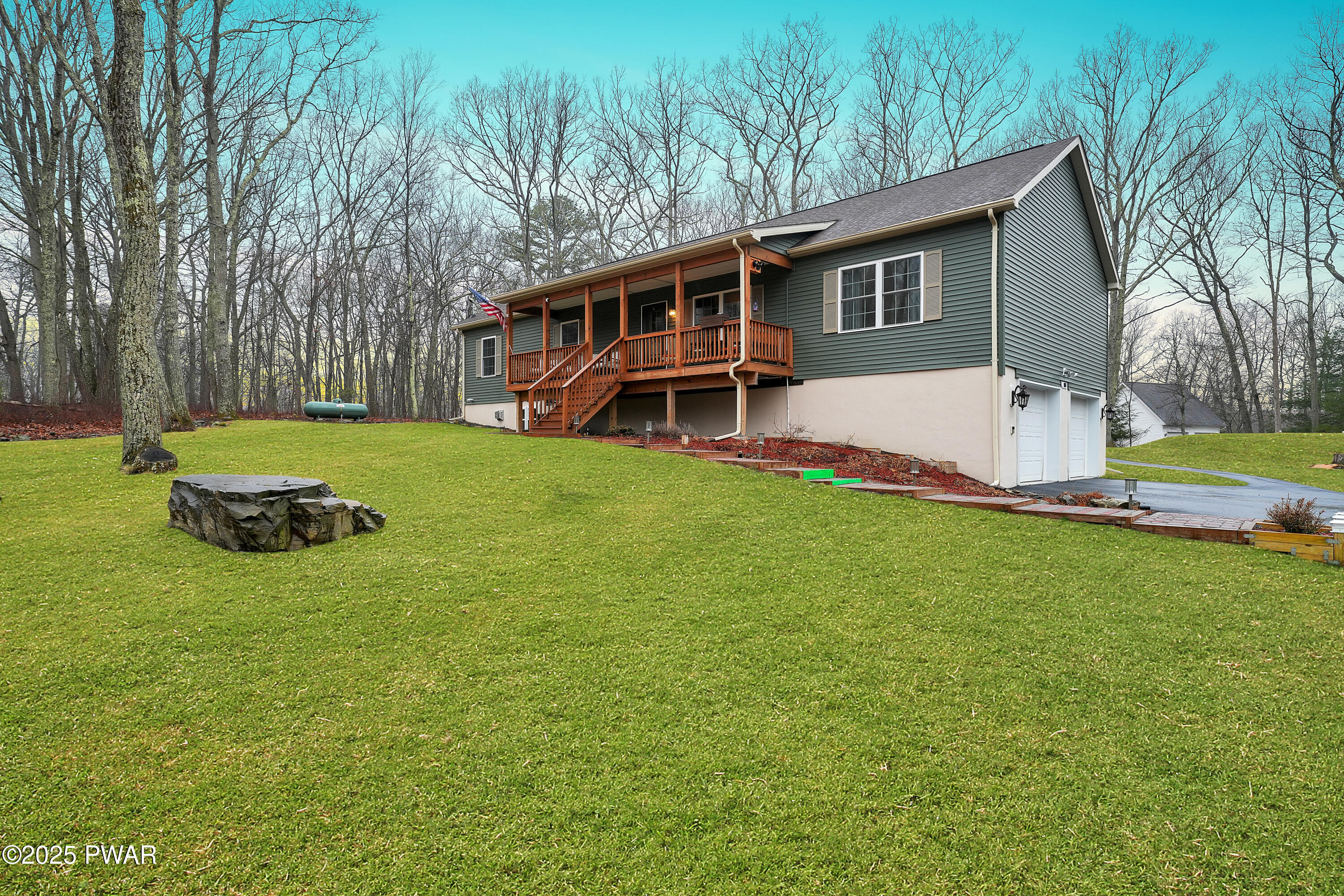 103 Oak Lane, Milford, Pennsylvania image 2