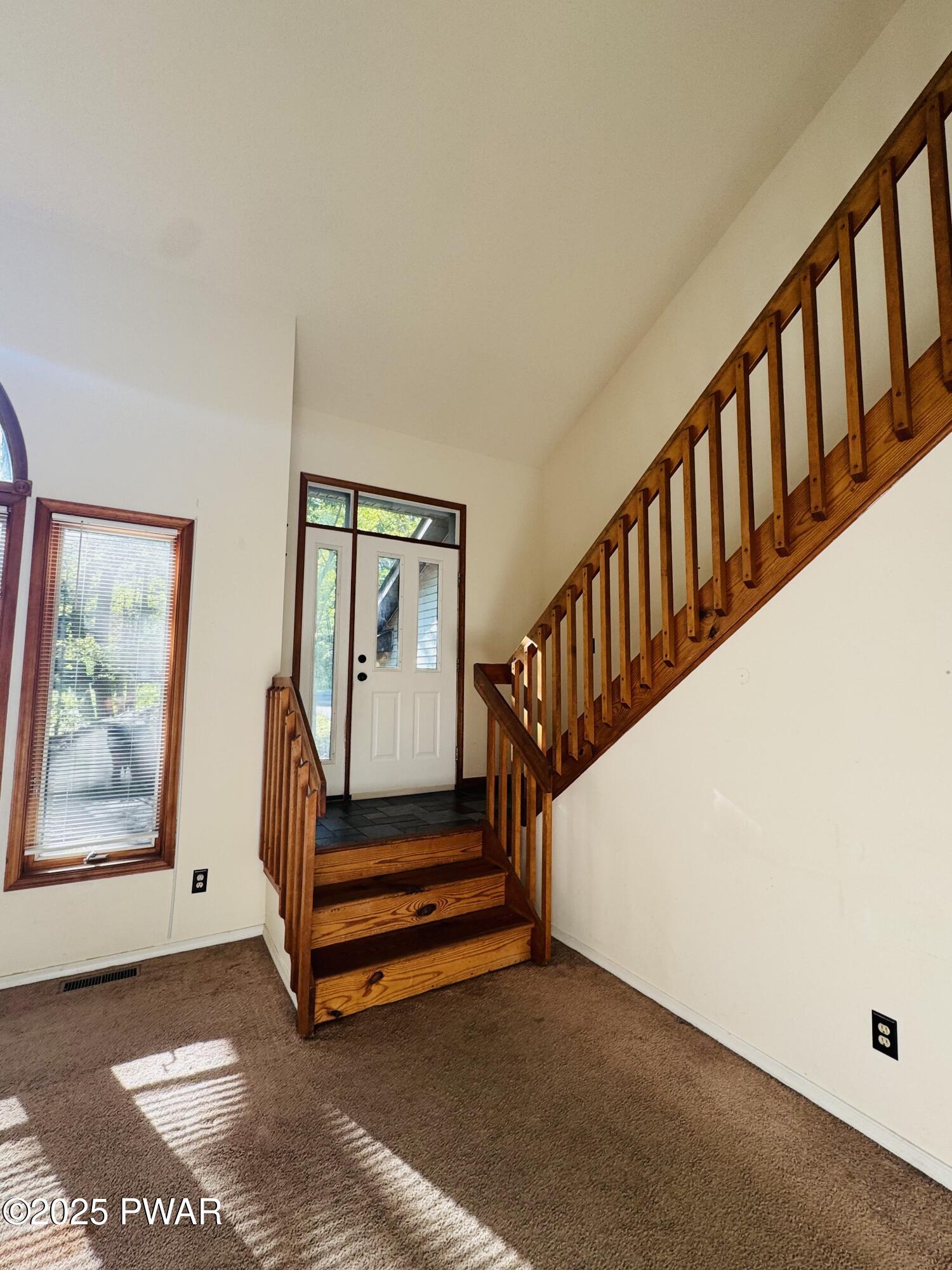 Lords Valley, Pennsylvania 18428, United States, 4 Bedrooms Bedrooms, ,2 BathroomsBathrooms,Residential,Active,175114