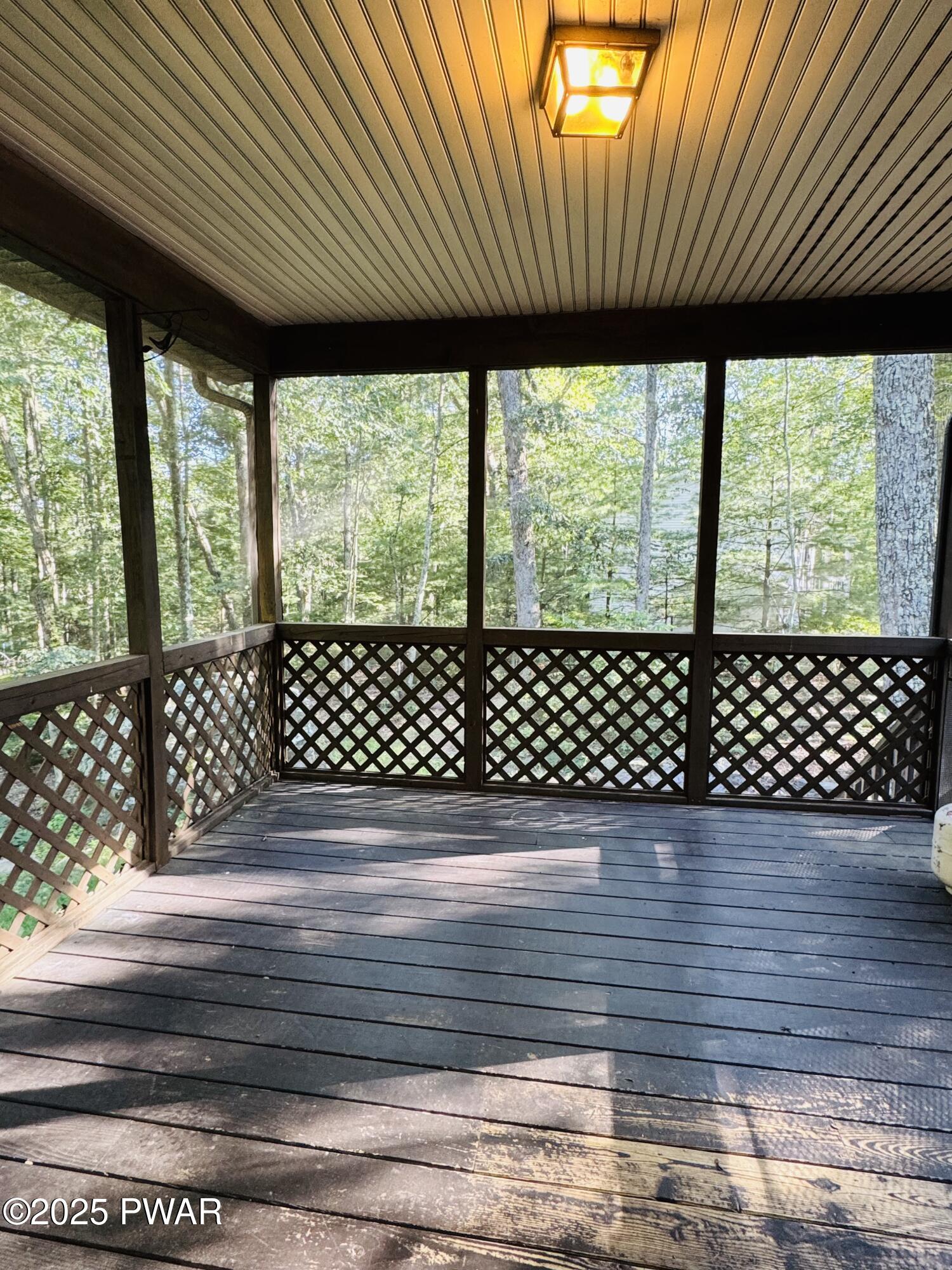 Lords Valley, Pennsylvania 18428, United States, 4 Bedrooms Bedrooms, ,2 BathroomsBathrooms,Residential,Active,175114