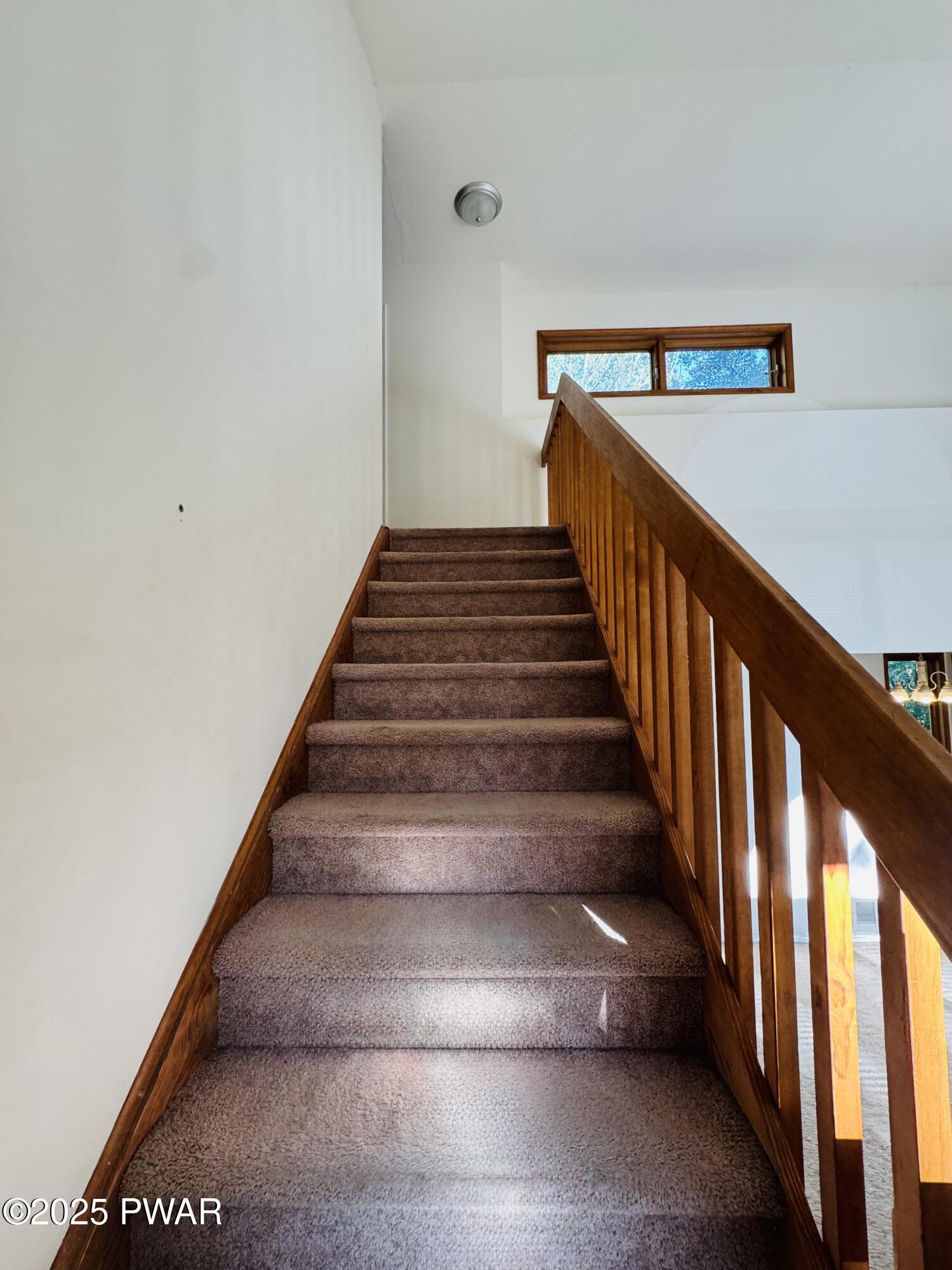 Lords Valley, Pennsylvania 18428, United States, 4 Bedrooms Bedrooms, ,2 BathroomsBathrooms,Residential,Active,175114