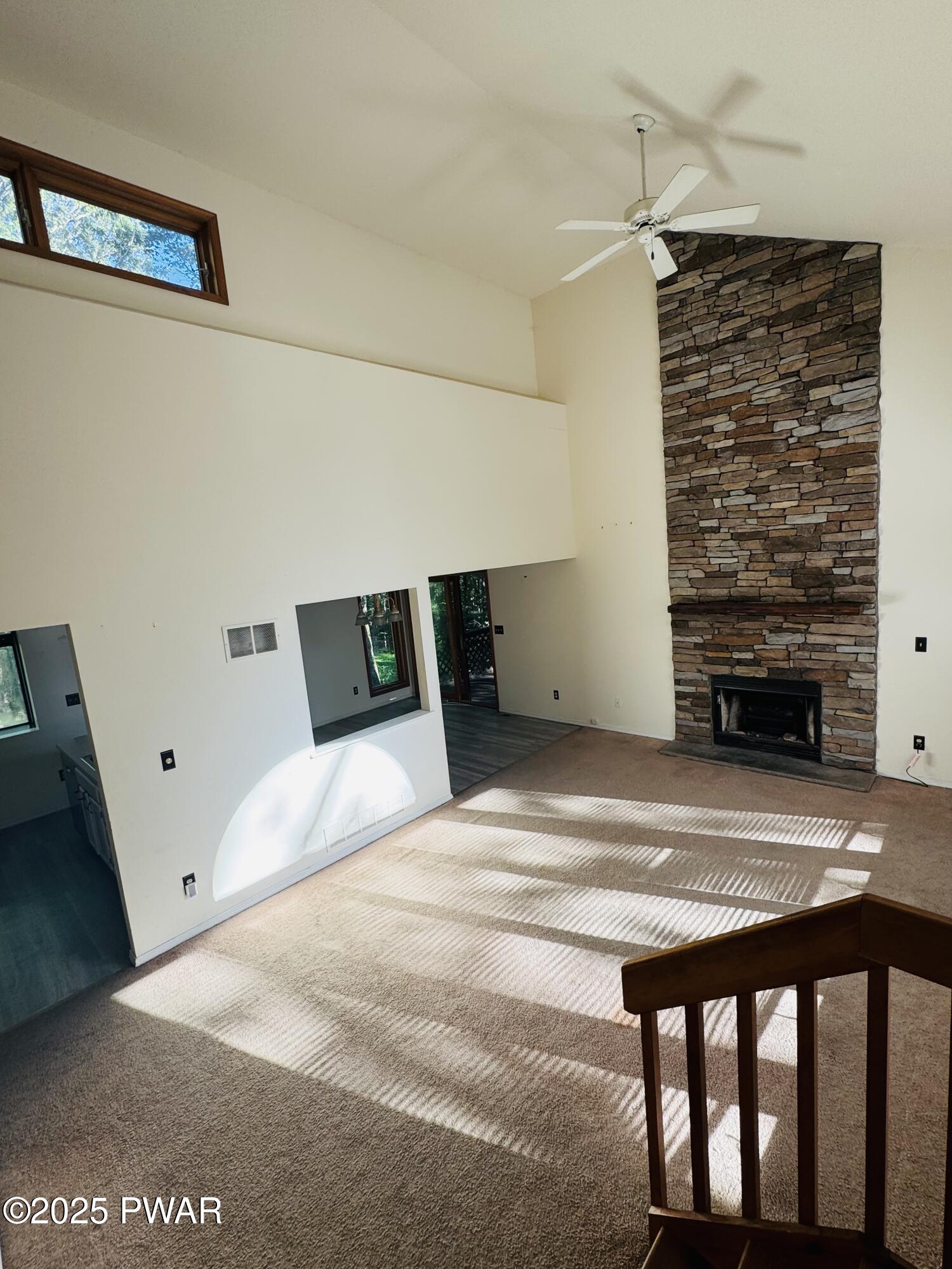 Lords Valley, Pennsylvania 18428, United States, 4 Bedrooms Bedrooms, ,2 BathroomsBathrooms,Residential,Active,175114