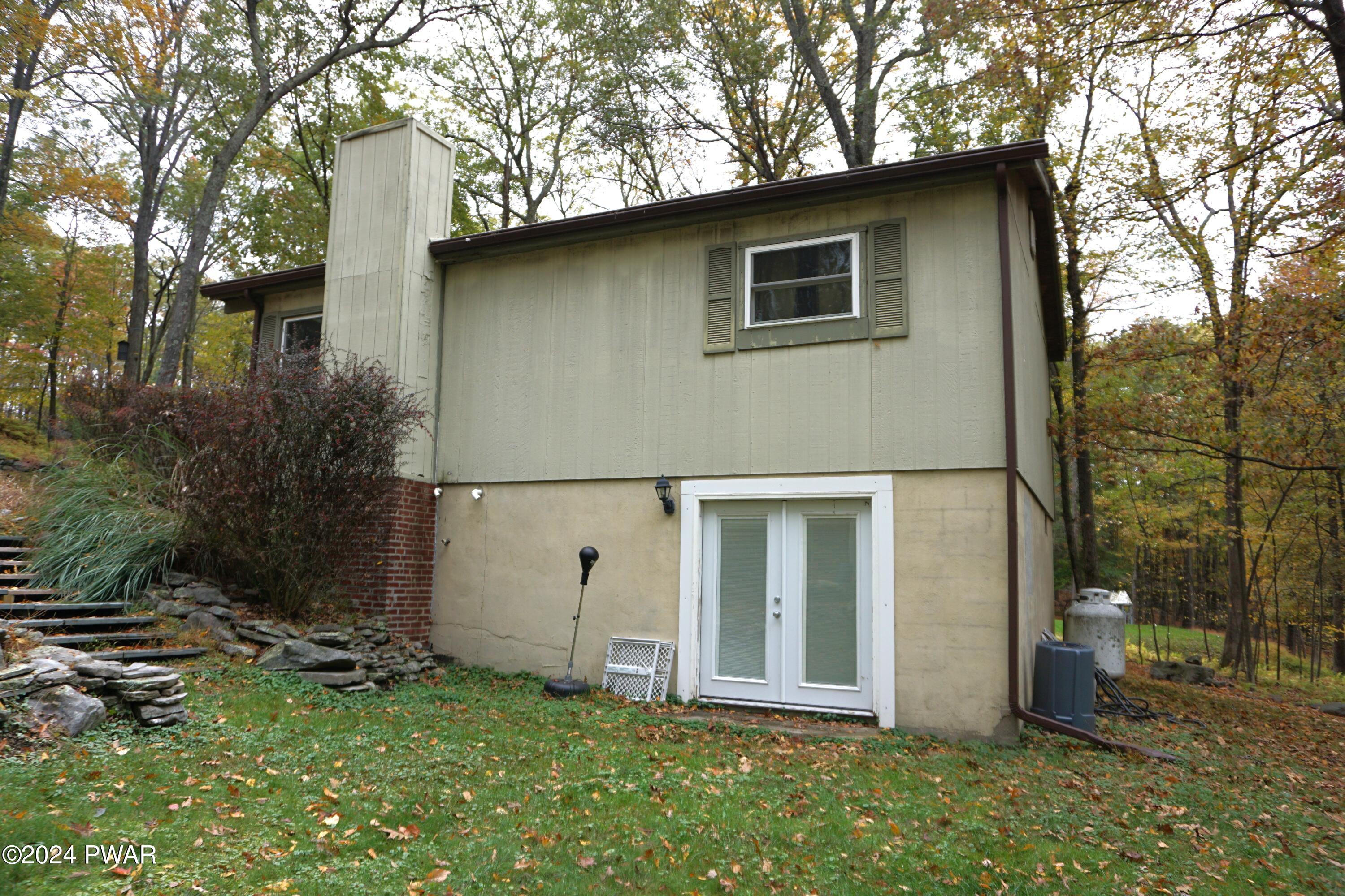 192 Hawthorne Drive, Milford, Pennsylvania image 3