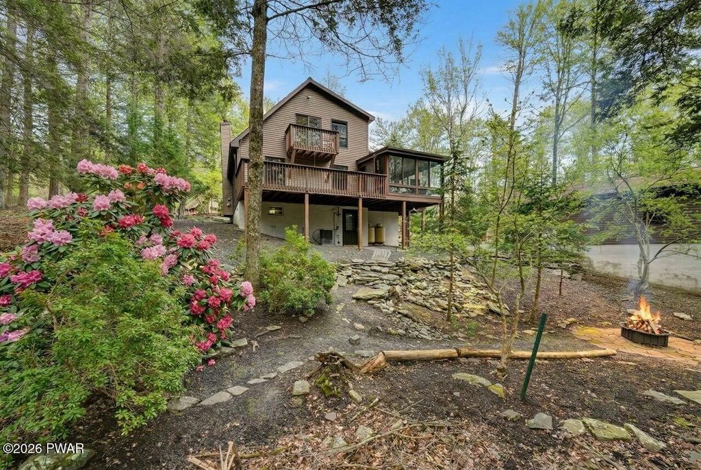 Photo of 1071 Red Hawk Drive, Lake Ariel, PA 18436 (MLS # PW260855)