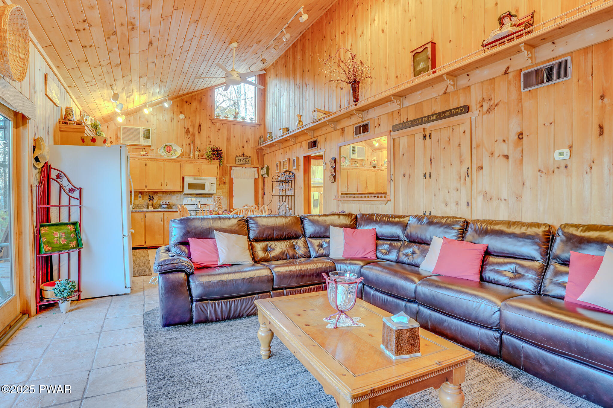 24 Lakeside Drive, Lakeville, Pennsylvania image 8