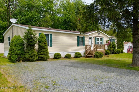 Mobile Home For Sale - 139 Hollister Drive<br/> Wayne County, Moscow, PA 18444