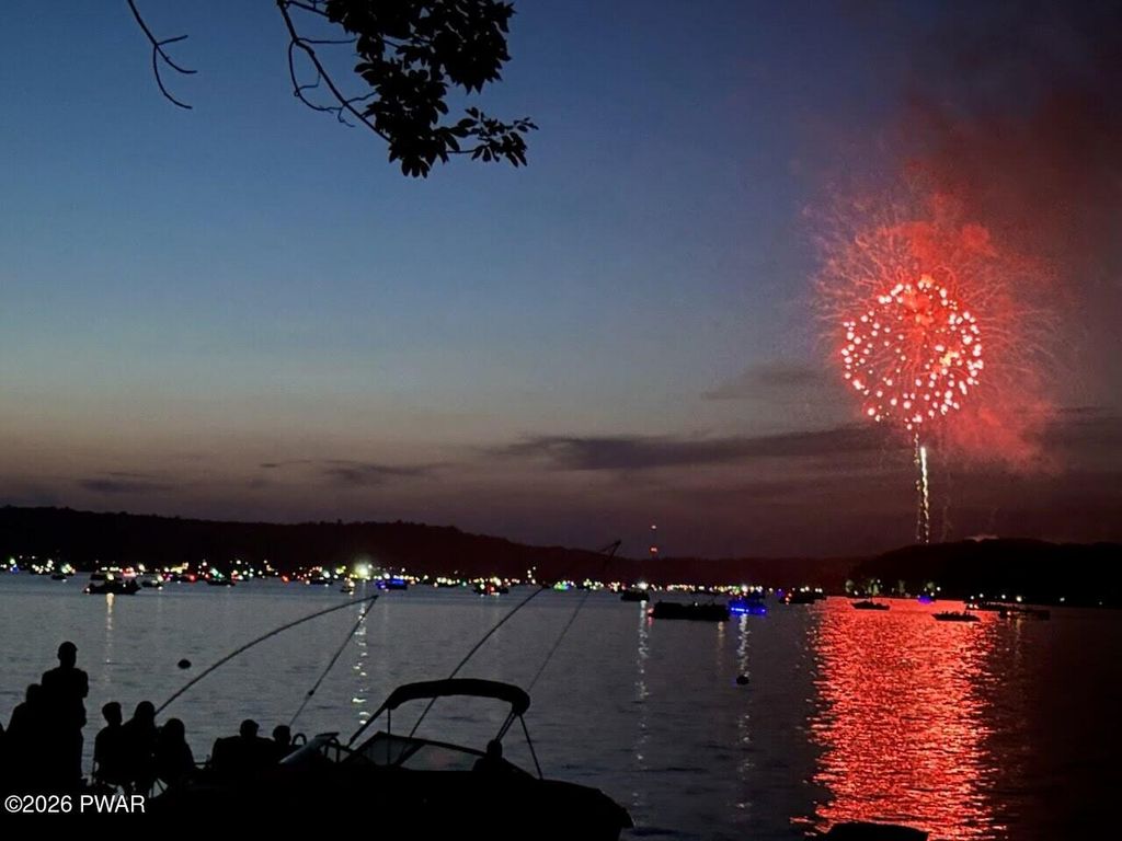 Photo of 325 Sunset Shore Drive, Hawley, PA 18428 (MLS # PW260794)