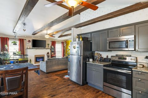 Homes For Sale - 109 Stuart Place<br/> Bushkill, PA 18324