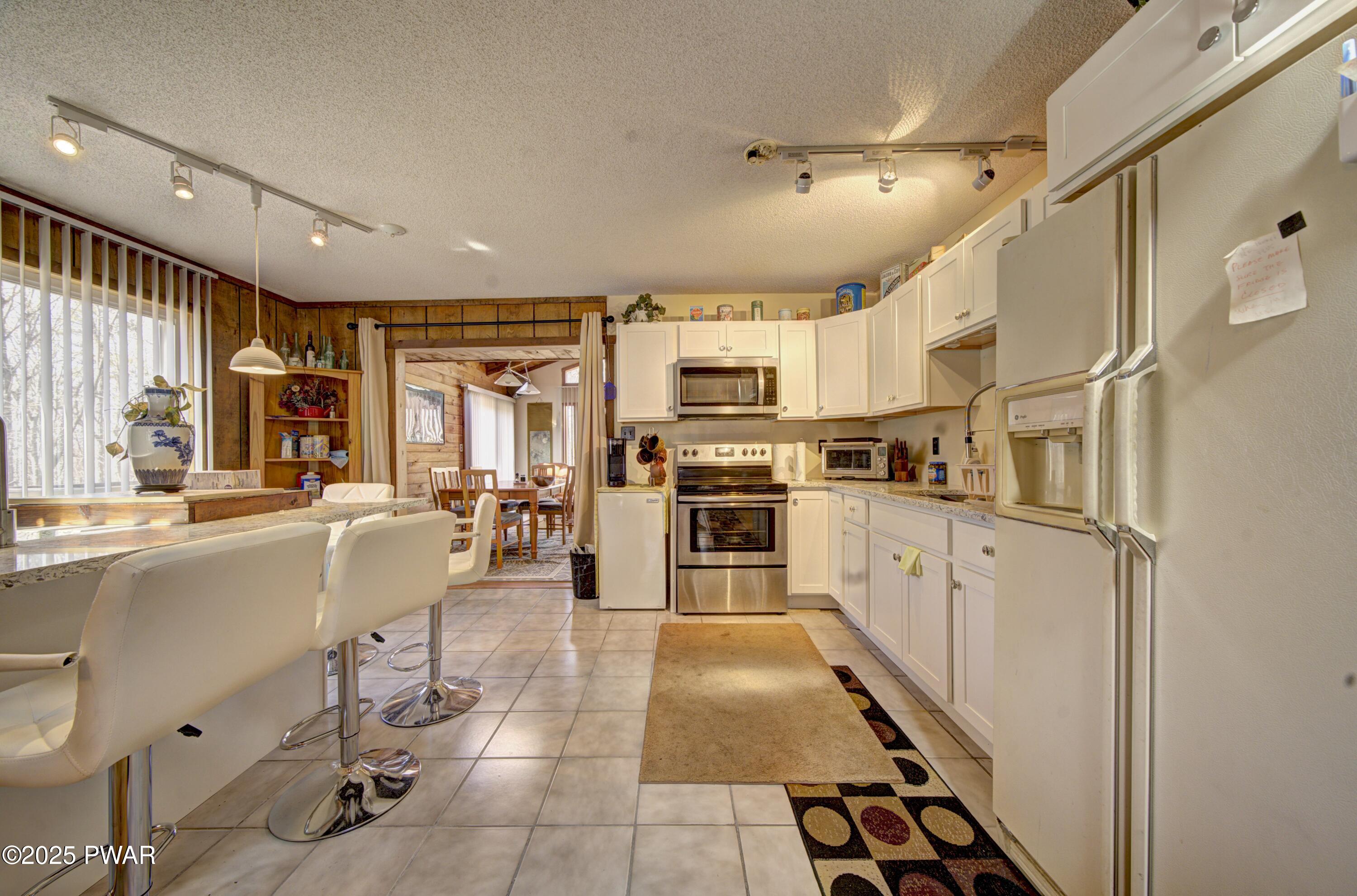 109 Pebble Rock Road, Lackawaxen, Pennsylvania image 9