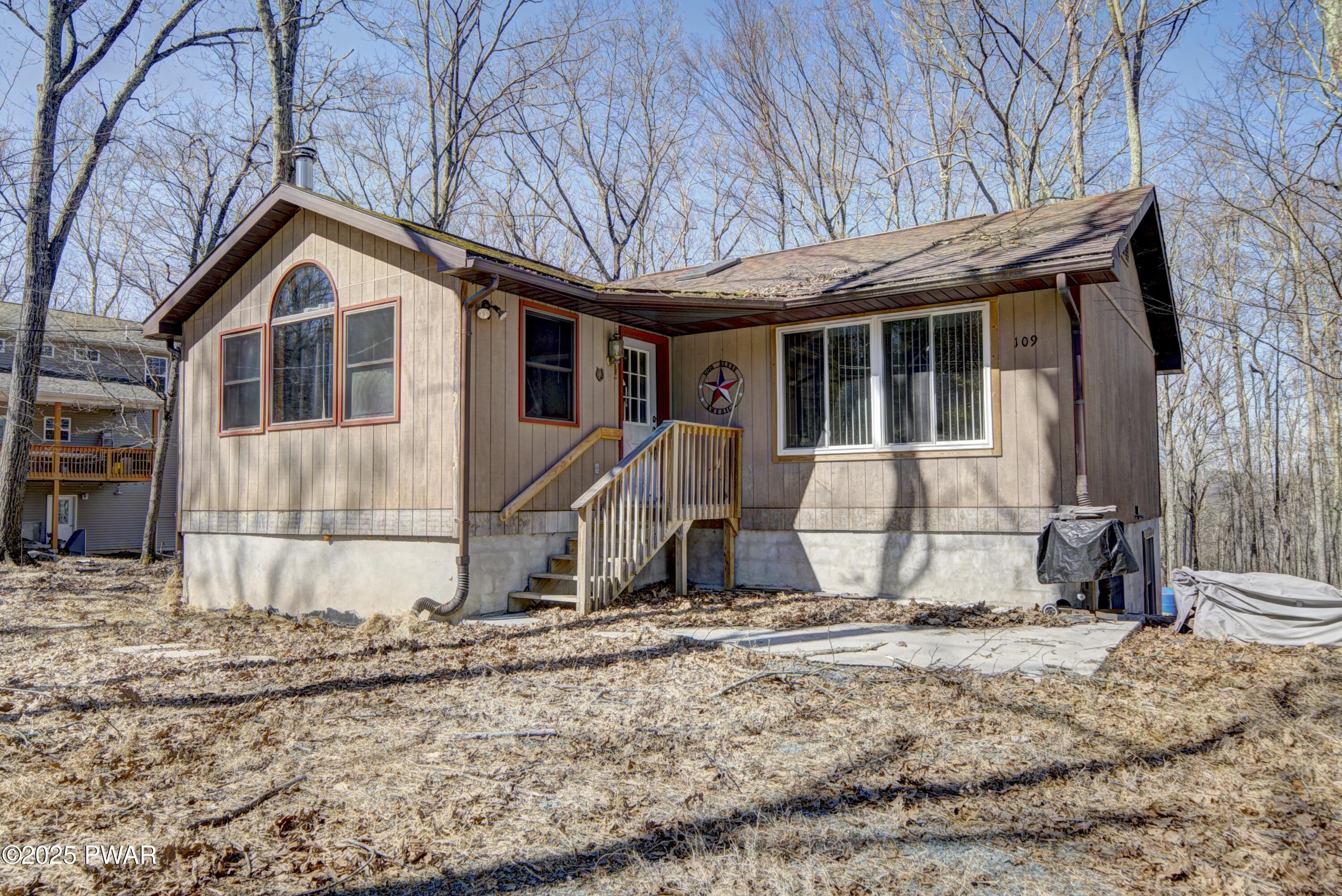 109 Pebble Rock Road, Lackawaxen, Pennsylvania image 1