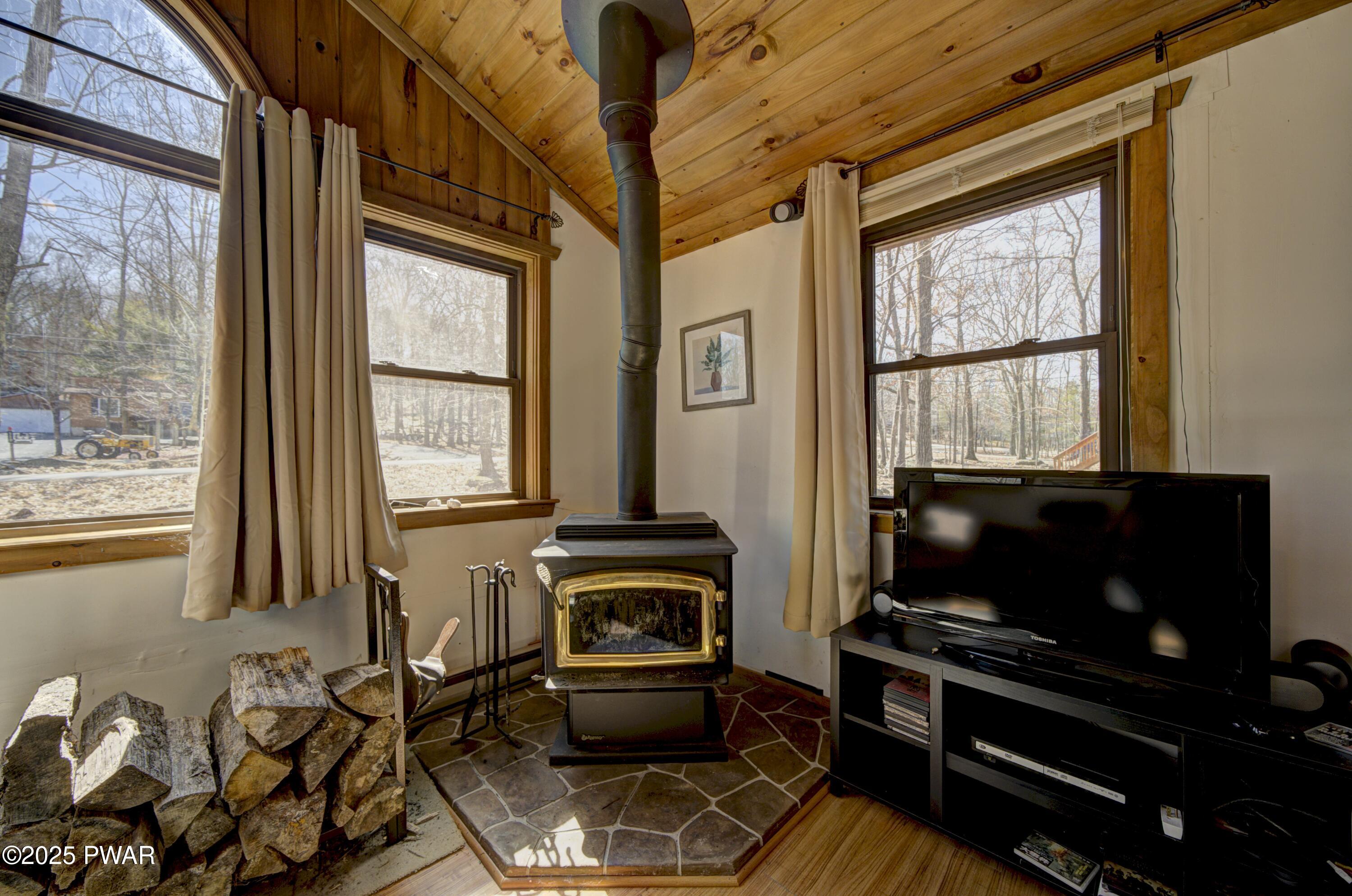 109 Pebble Rock Road, Lackawaxen, Pennsylvania image 17