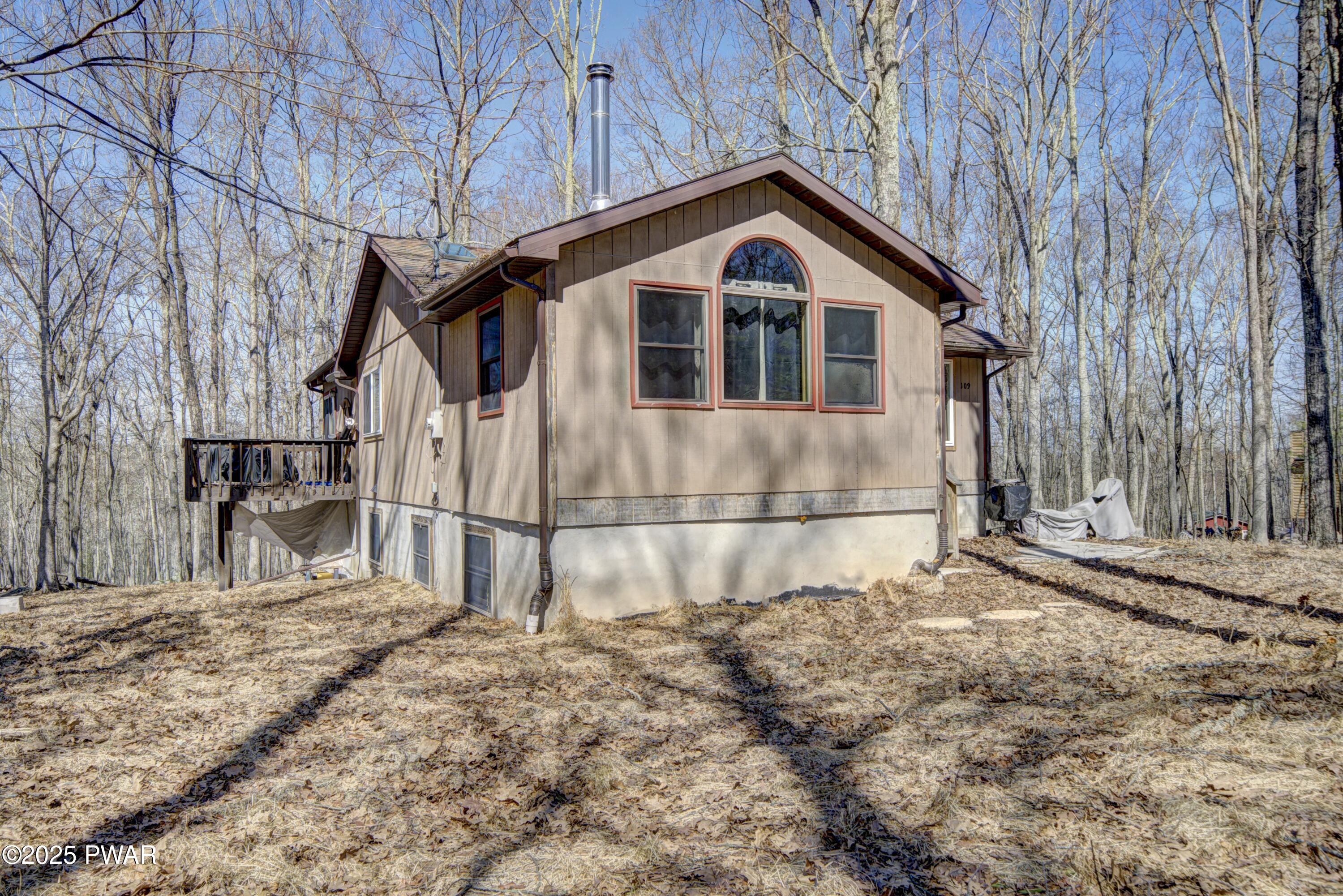 109 Pebble Rock Road, Lackawaxen, Pennsylvania image 2