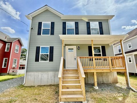 Homes For Sale - 208 Ave I<br/> Matamoras, PA 18336