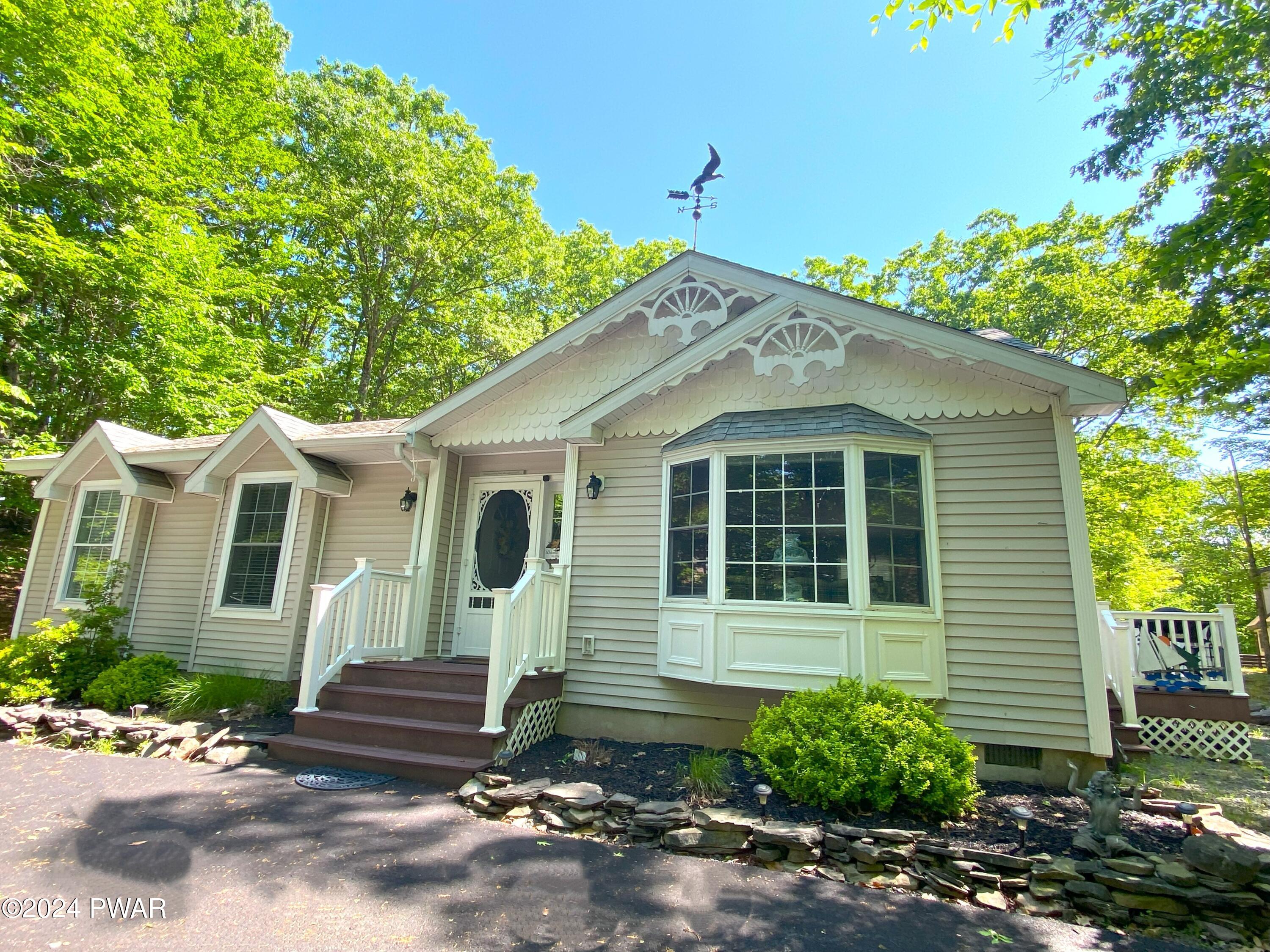 1026 Cheroquee Terrace, Lake Ariel, Pennsylvania image 3