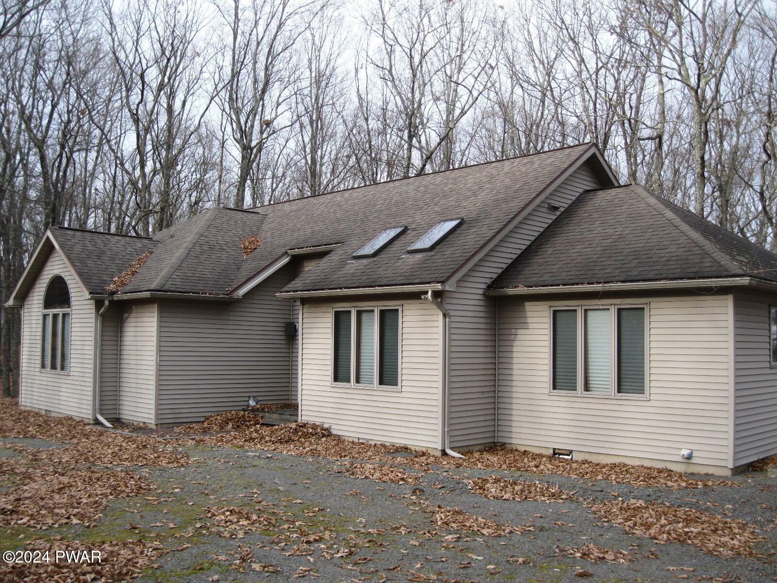 1209 Acacia Drive, Hawley, Pennsylvania image 3