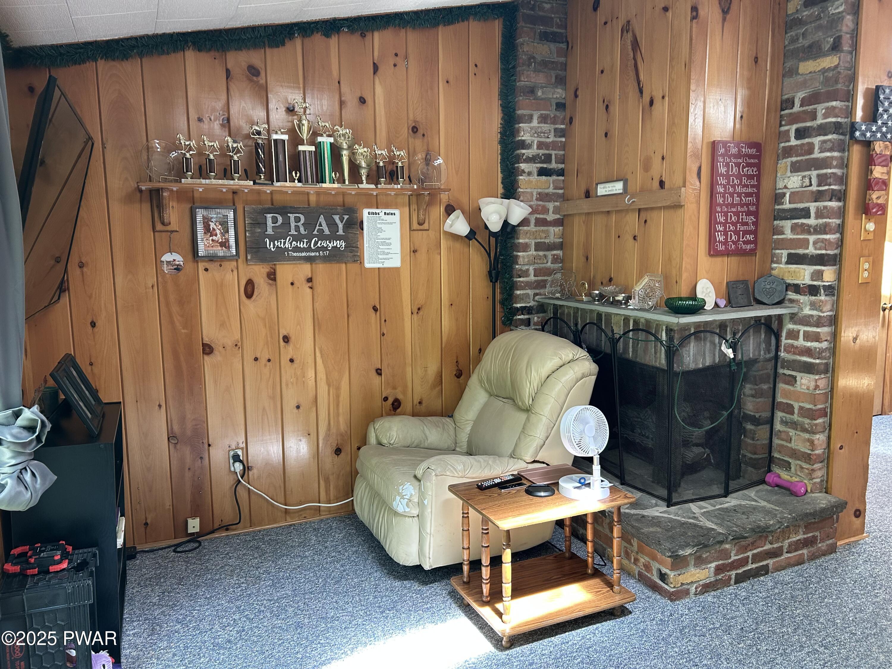 201 Oak Hill Road, Hawley, Pennsylvania image 4