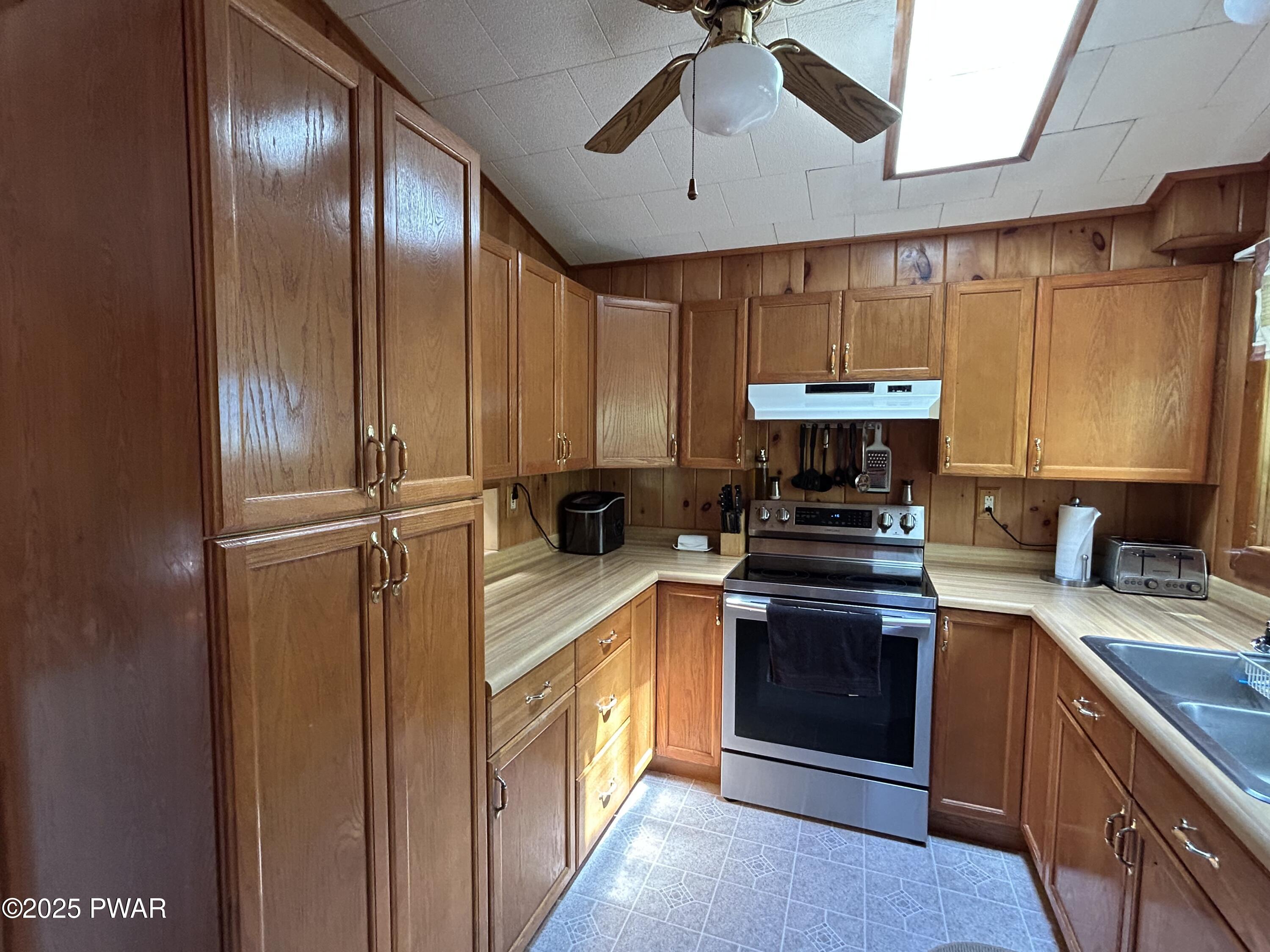 201 Oak Hill Road, Hawley, Pennsylvania image 14
