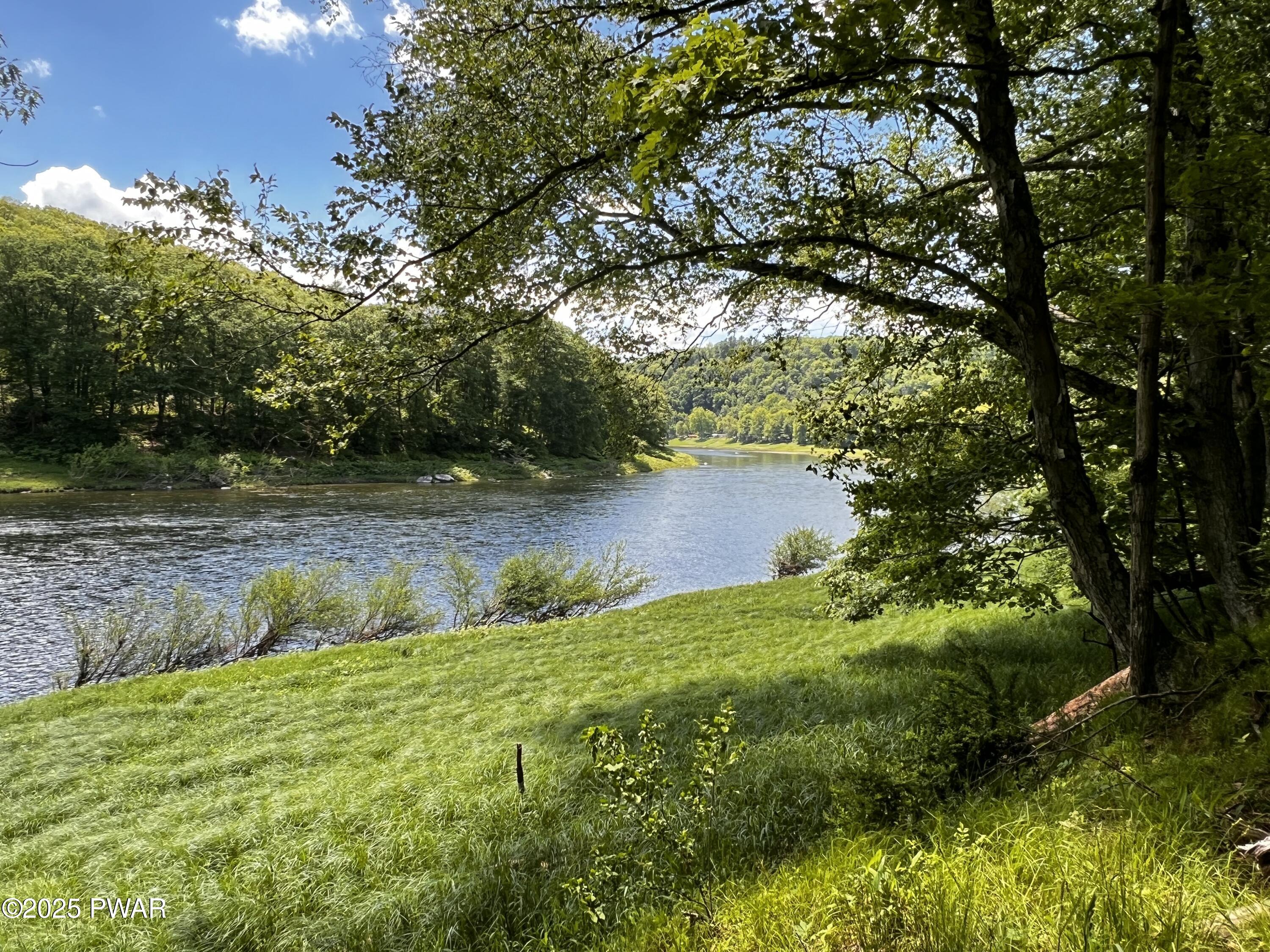 288 River Road, Beach Lake, Pennsylvania image 3